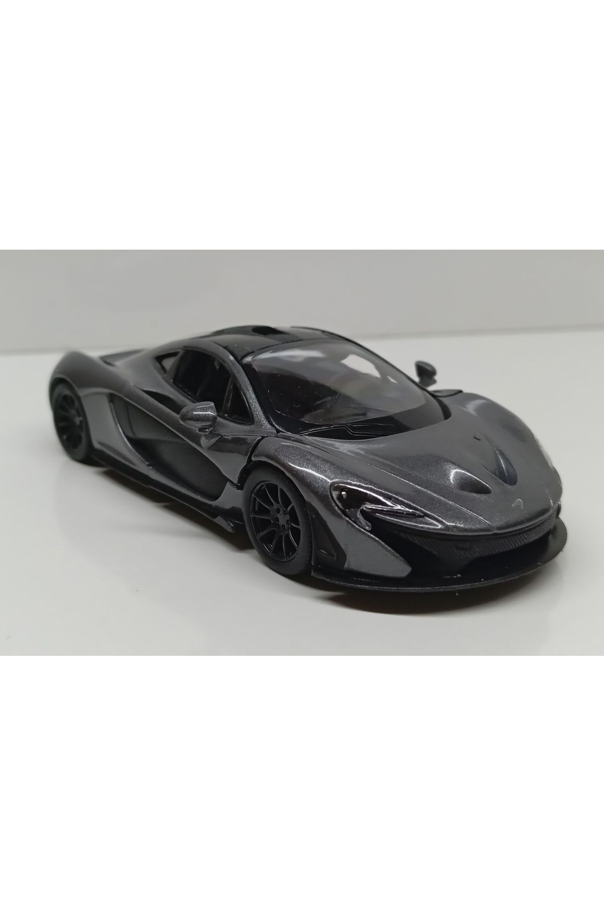 Kinsmart DİANOMİ KİNSMART 1:36 ölçek mclaren p1 çek bırak metal araba
