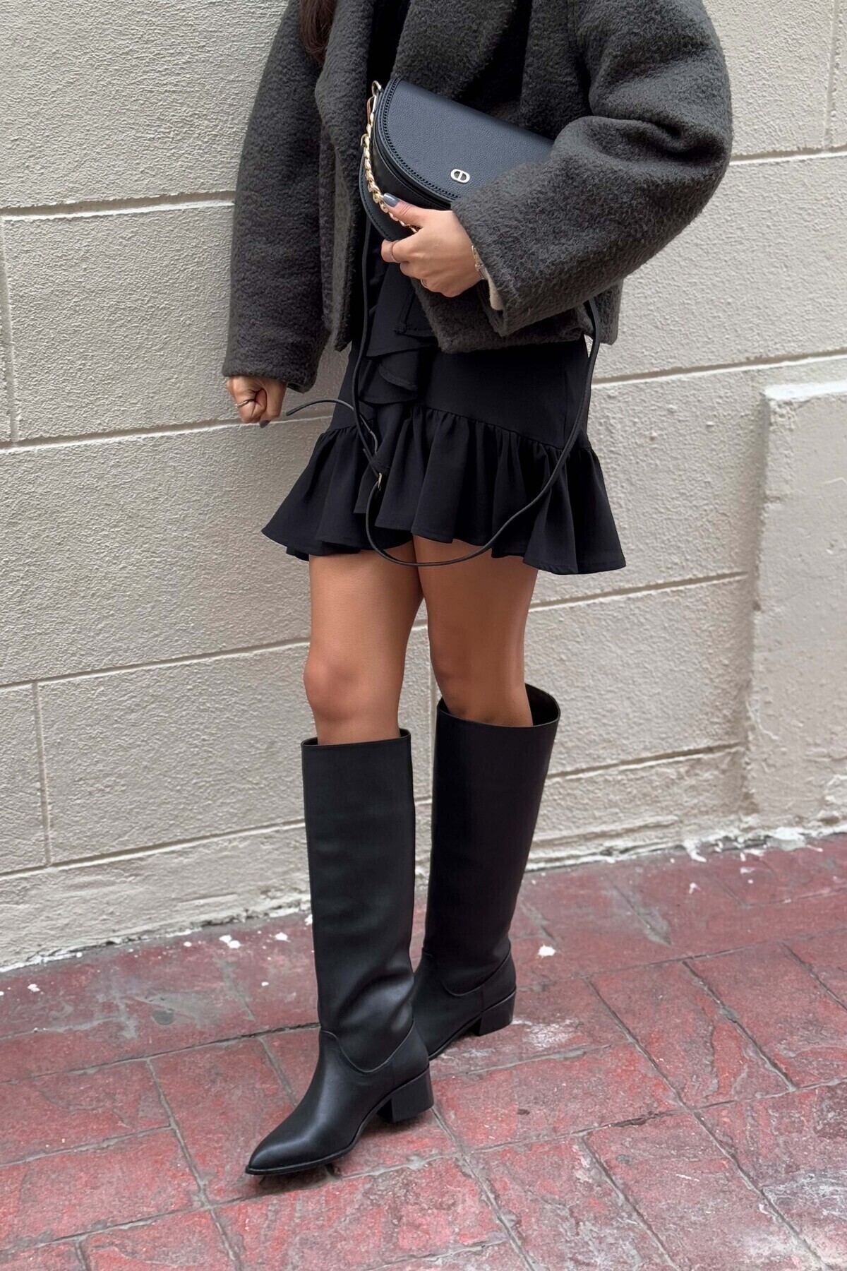 Nişantaşı Shoes Herbert Siyah Mat Sivri Burun Kadın Çizme