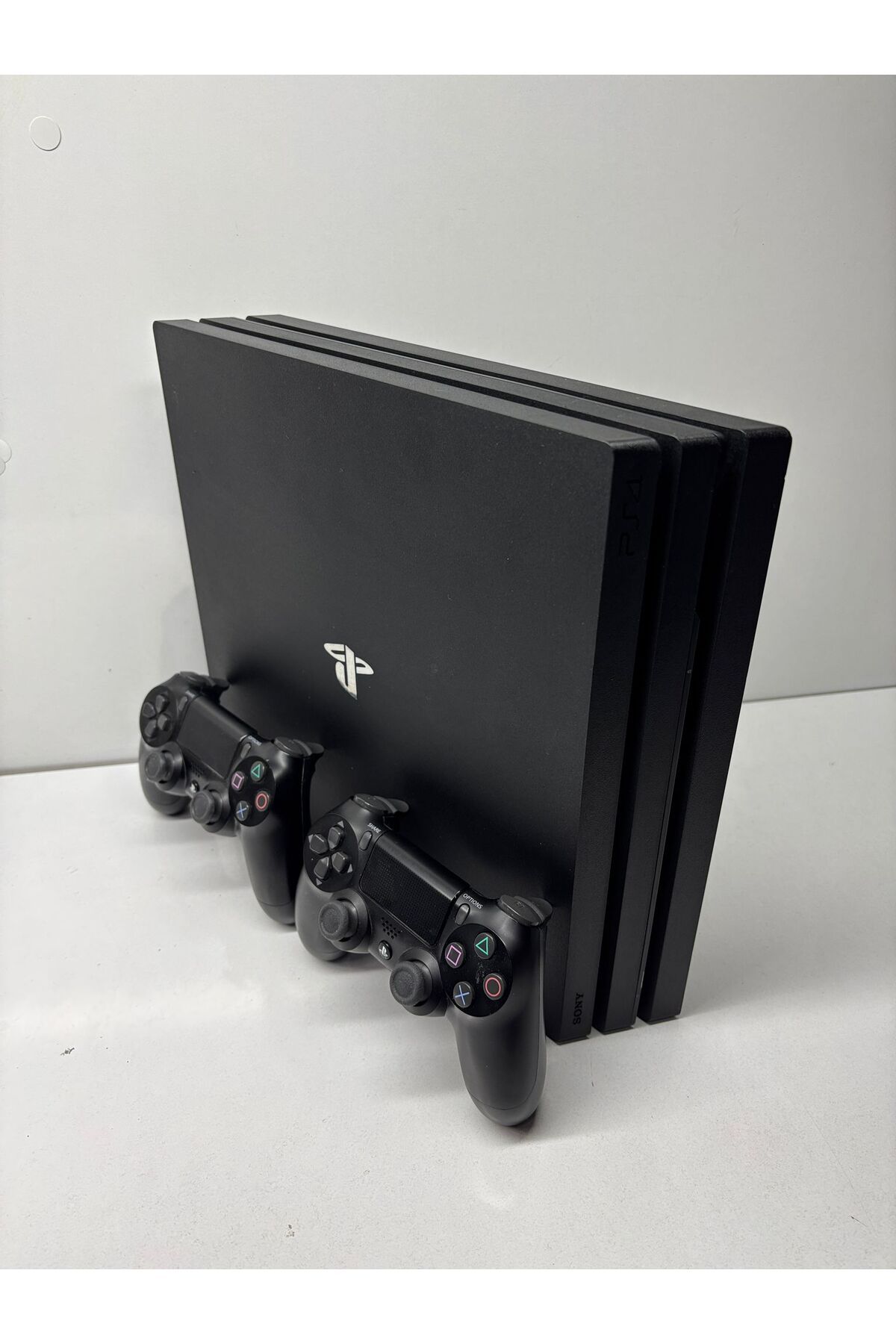 Sony Ps4 Pro 1 Tb. Teşhir