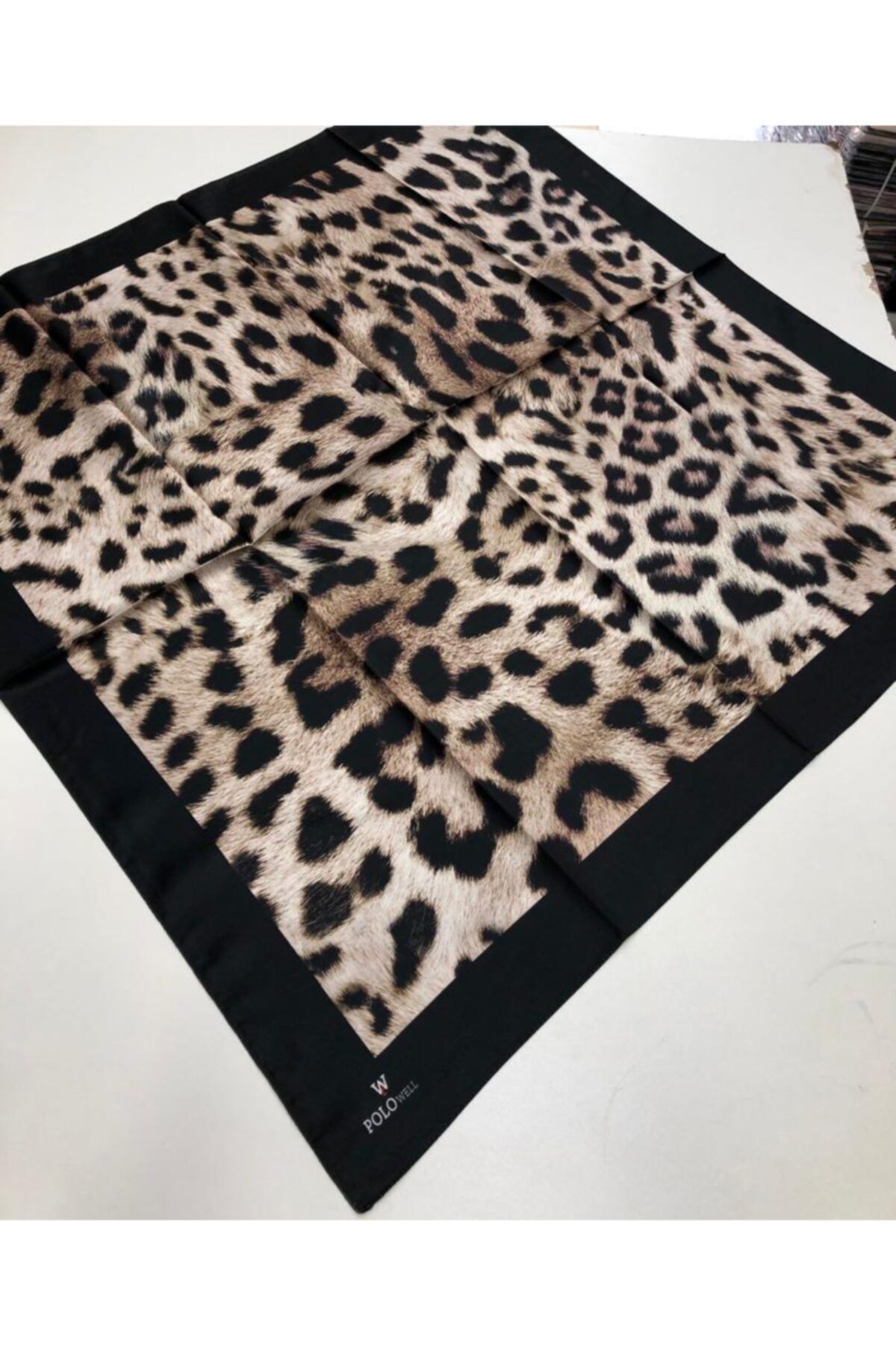 poloist Kadın  Leopar Desenli Eşarp