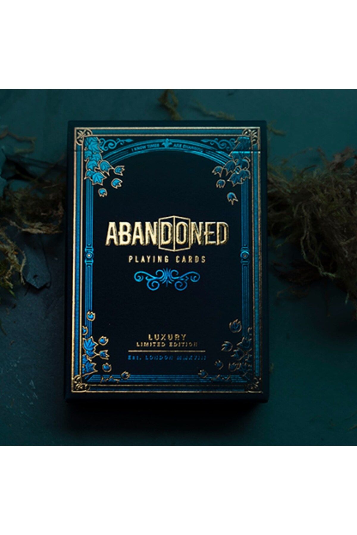 OyuncaklarÜlkesi Cartamundi Abandoned Luxury by Dynamo Premium Oyun Kağıdı Limited Koleksiyonluk iskambil Kar