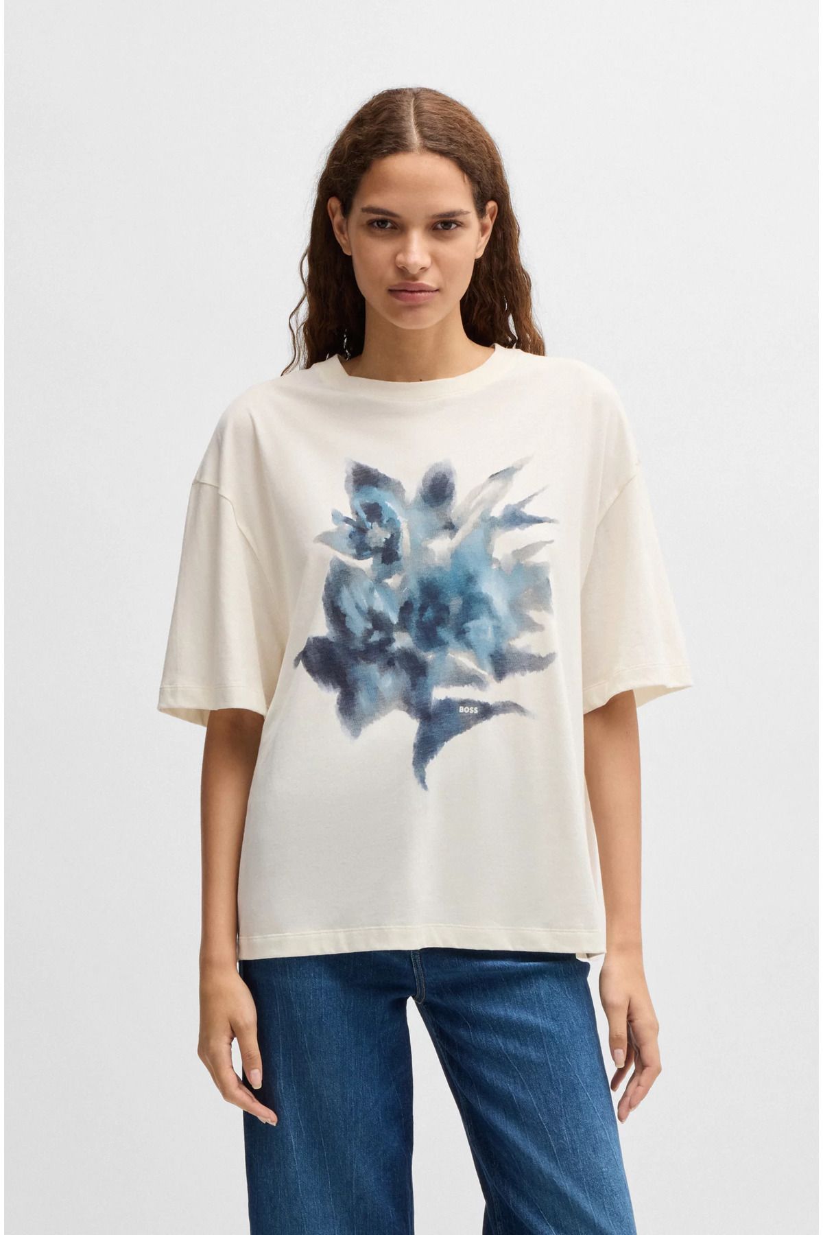 BOSS Kadın Bisiklet Yaka Kısa Kollu Desenli Normal Kalıp Bej T-Shirt 50534814-118