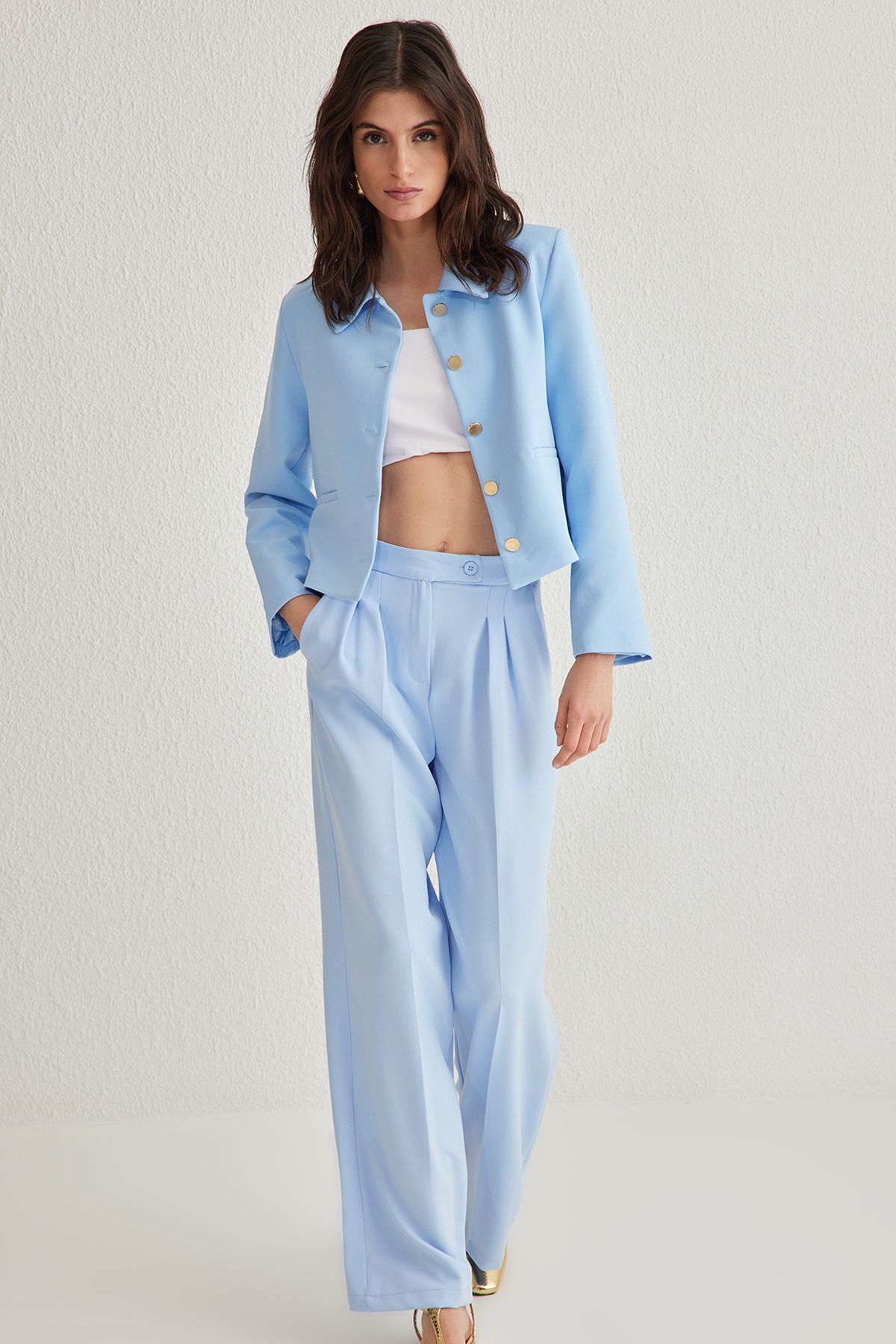 TRENDYOLMİLLA Açık Mavi Wide Leg/Geniş Paça Yüksek Bel Dokuma Kumaş Pantolon TWOAW22PL0066
