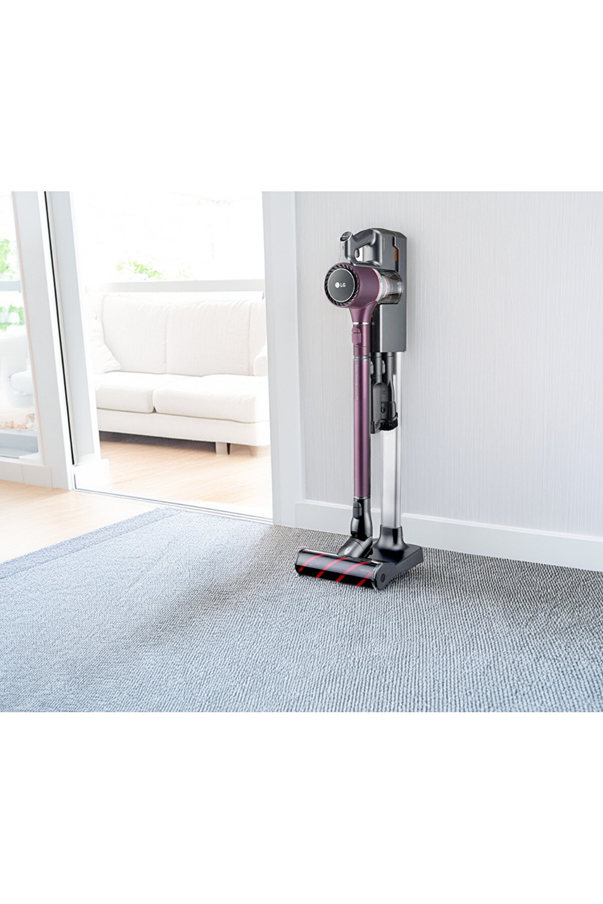 LG 4 saat şarj süresi ile 50 dakika boyunca kullanım 25.9 V Dikey Şarjlı Süpürge