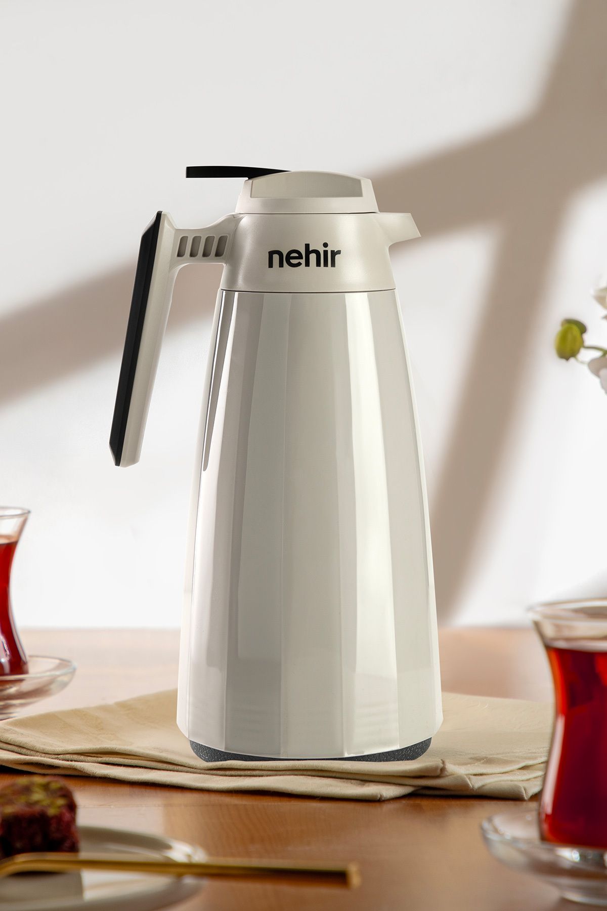 Nehir Nihal Termos 1,5 Litre Cafe Latte Soft