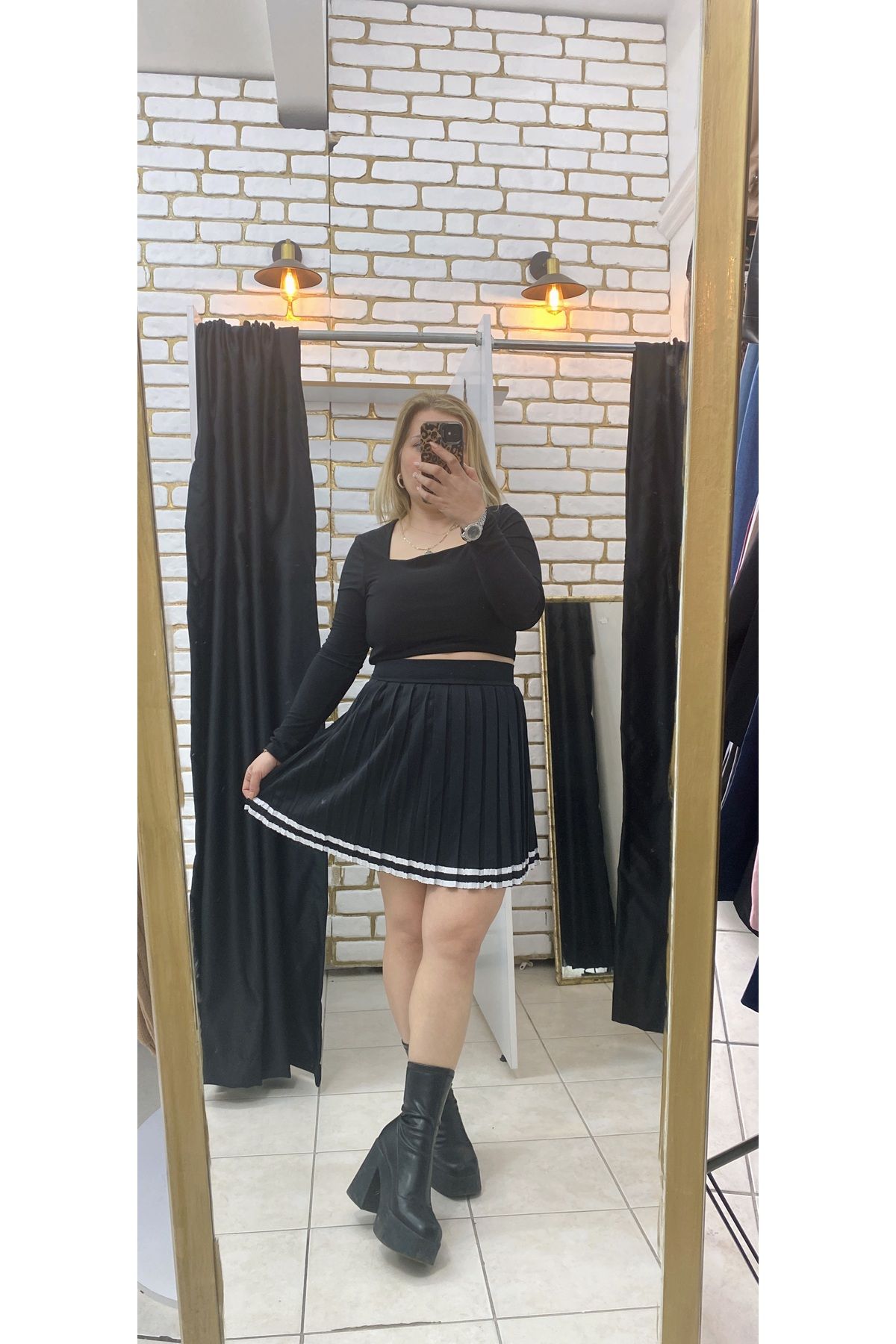 TUBA TOPTAŞ PİLELİ ŞORT ETEK