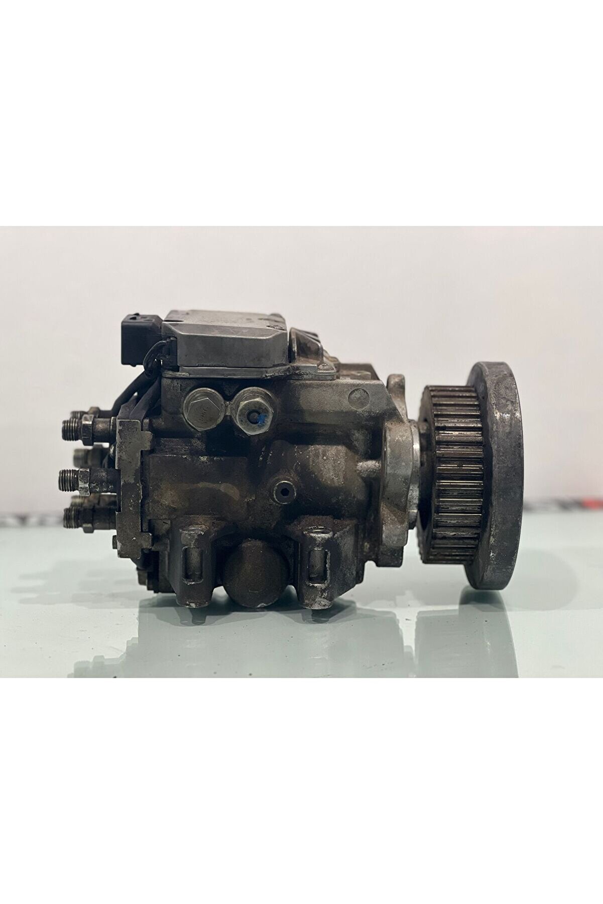 059130106J AUDİ A4 A5 A6 2.4 TDI YAKIT POMPASI