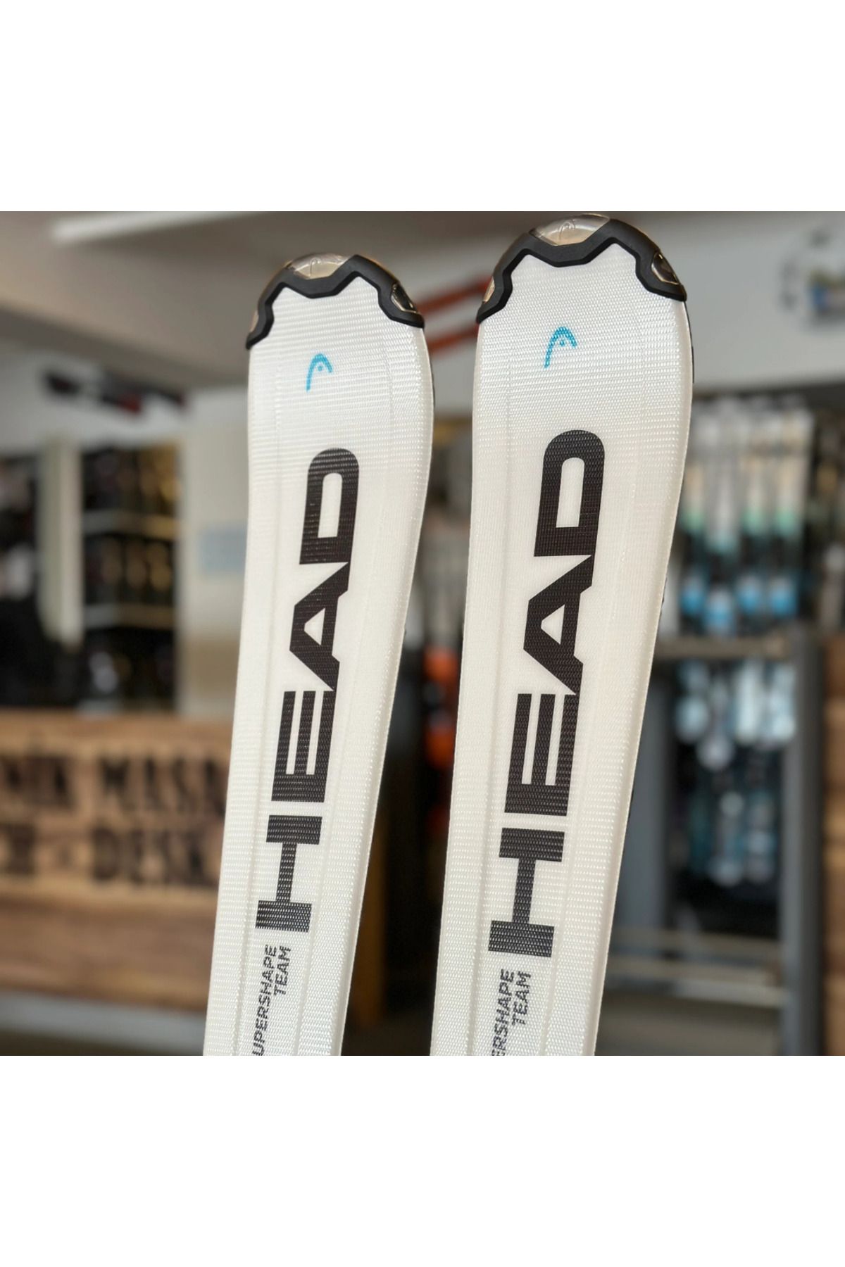 Head SUPERSHAPE TEAM EASY R JRS JUNIOR SKI