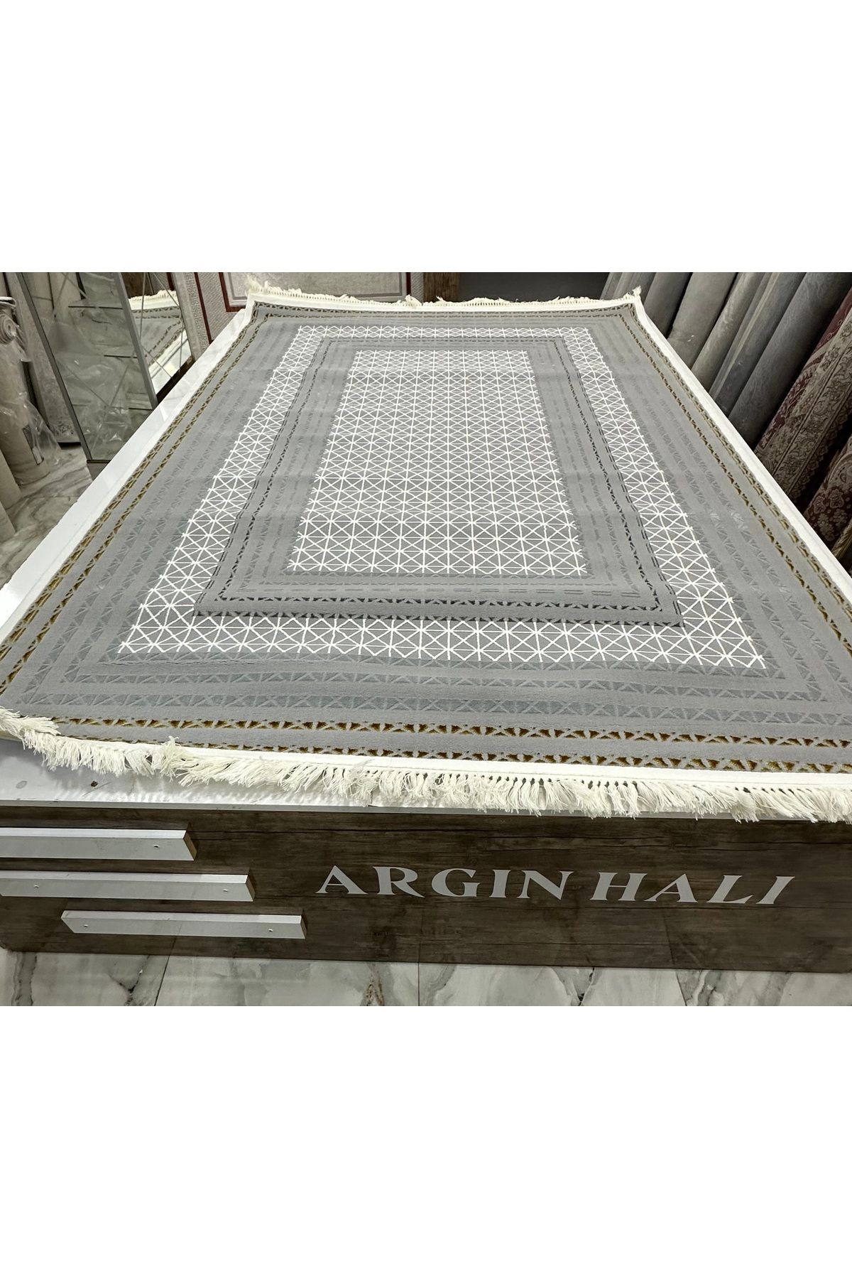Armoni Gri Gold Spor Desen Sık Dokuma Halı ARGIN HALI