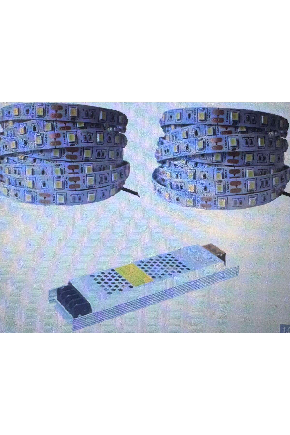 Kendal 10 MT ÜÇ ÇİPLİ ŞERİT LED VE 12,5 AMPER ADAPTÖR
