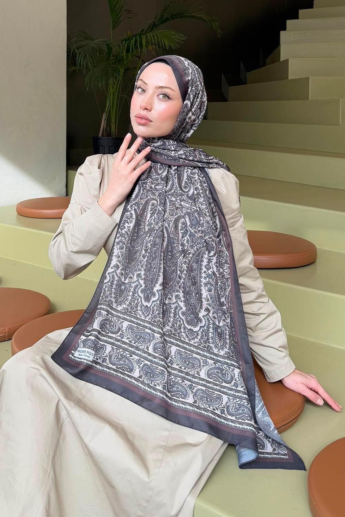 lamelif.com Retro Desenli Soft Şal Siyah Vizon