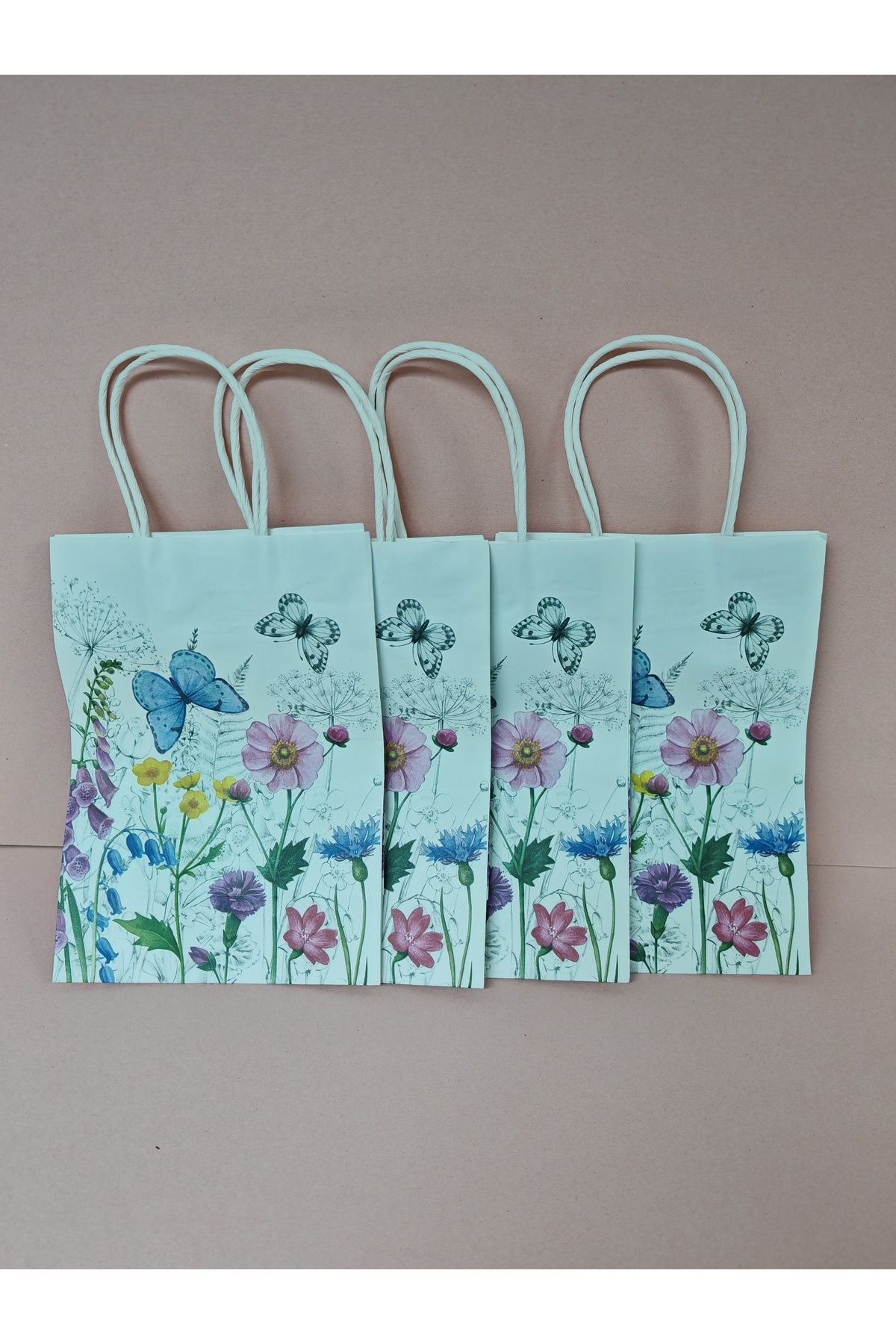 arminow KELEBEK ÇİÇEK DESENLİ BÜKÜM SAPLI KAĞIT ÇANTA HEDİYE POŞETİ - 15x21x8 CM - 4 ADET - Ç091