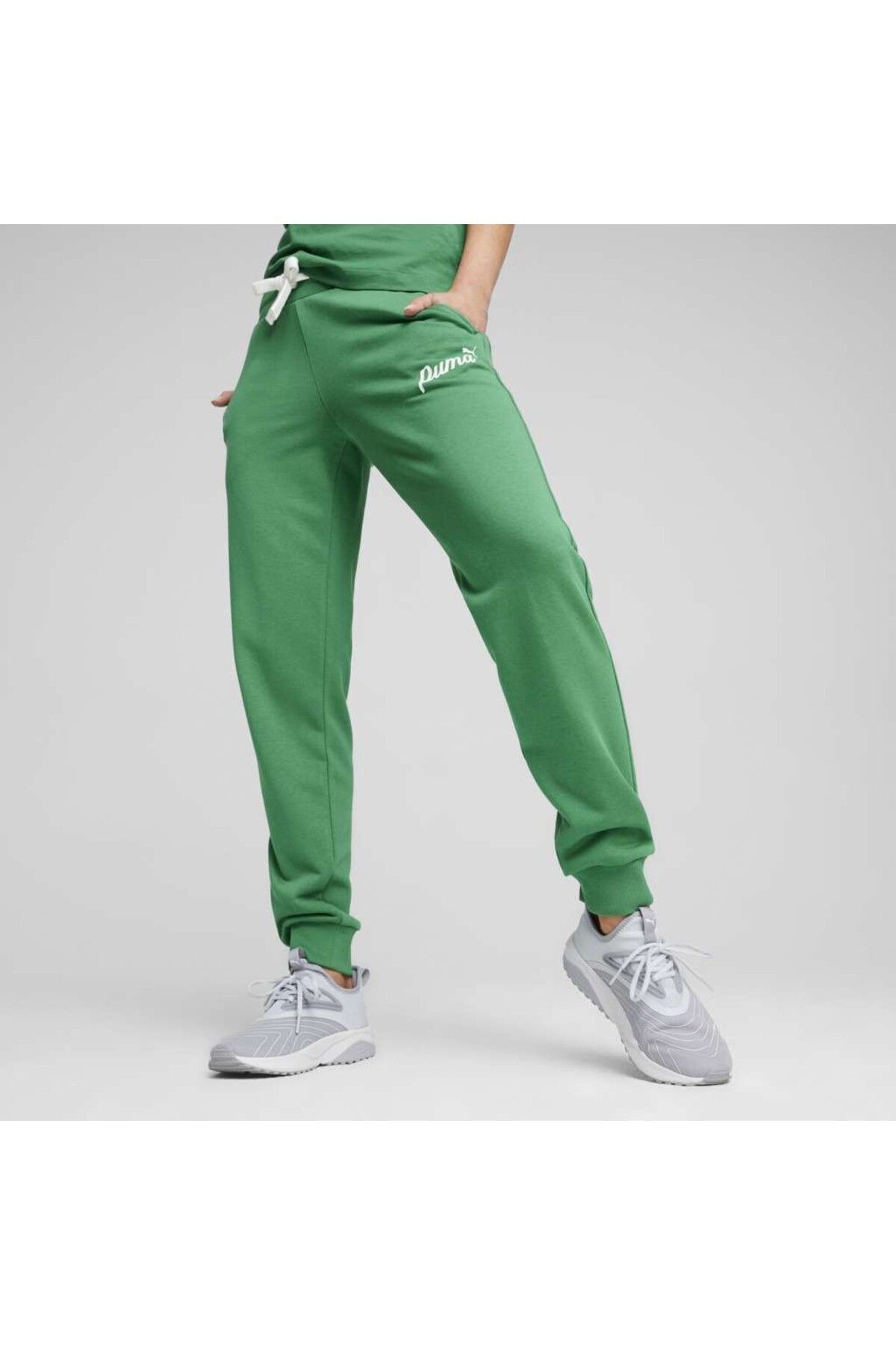 Puma Essentials Script Kadın Yeşil Eşofman Altı