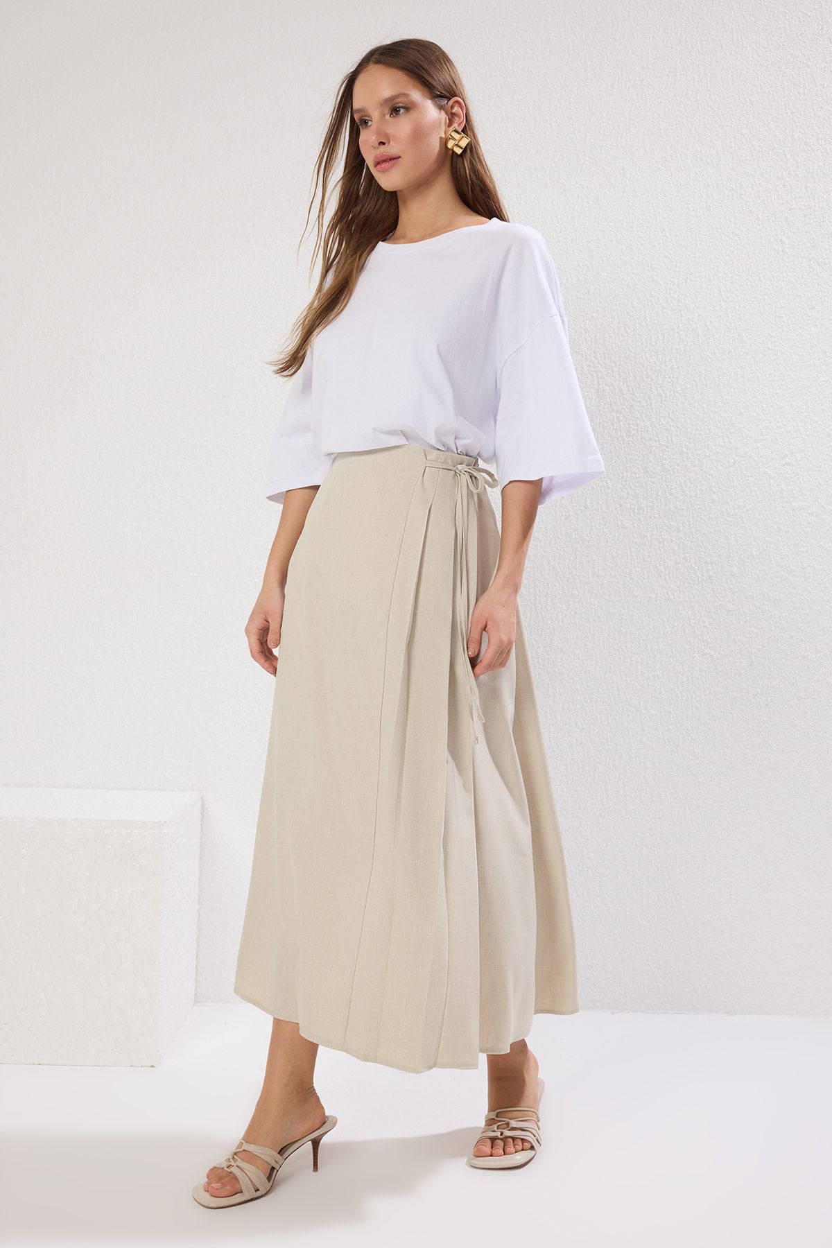 Trendyolmilla Modest Taş Pili Detaylı Dokuma Etek TCTAW25EE00007