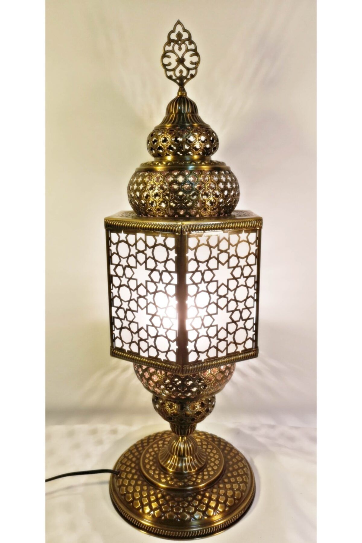 the istanbul lamp Otantik Osmanlı Dekoratif Pirinç Masa Lambası Beyaz