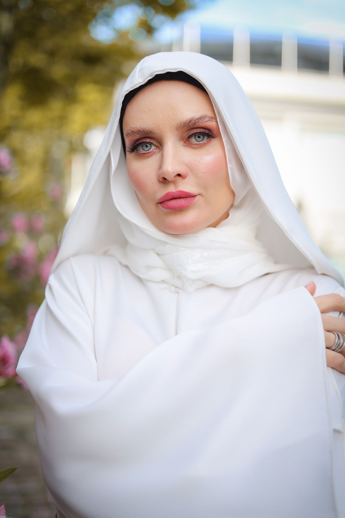 HARİKA WEAR Umre ve günlük kullanım için beyaz ipek abaya ferace