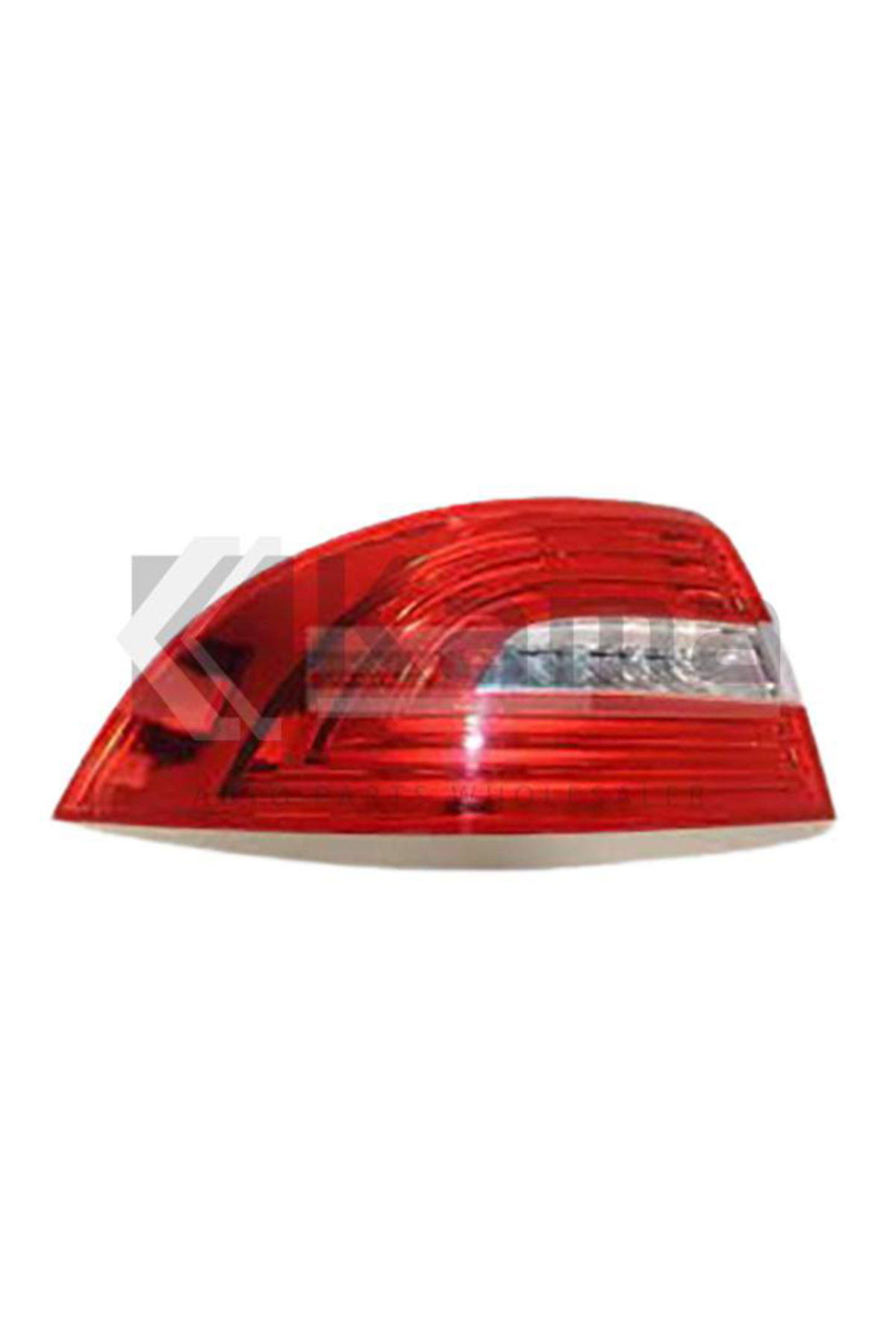 3T5945095A STOP LAMBASI SOL (LEDLİ) SKODA SUPERB 13- İTHAL
