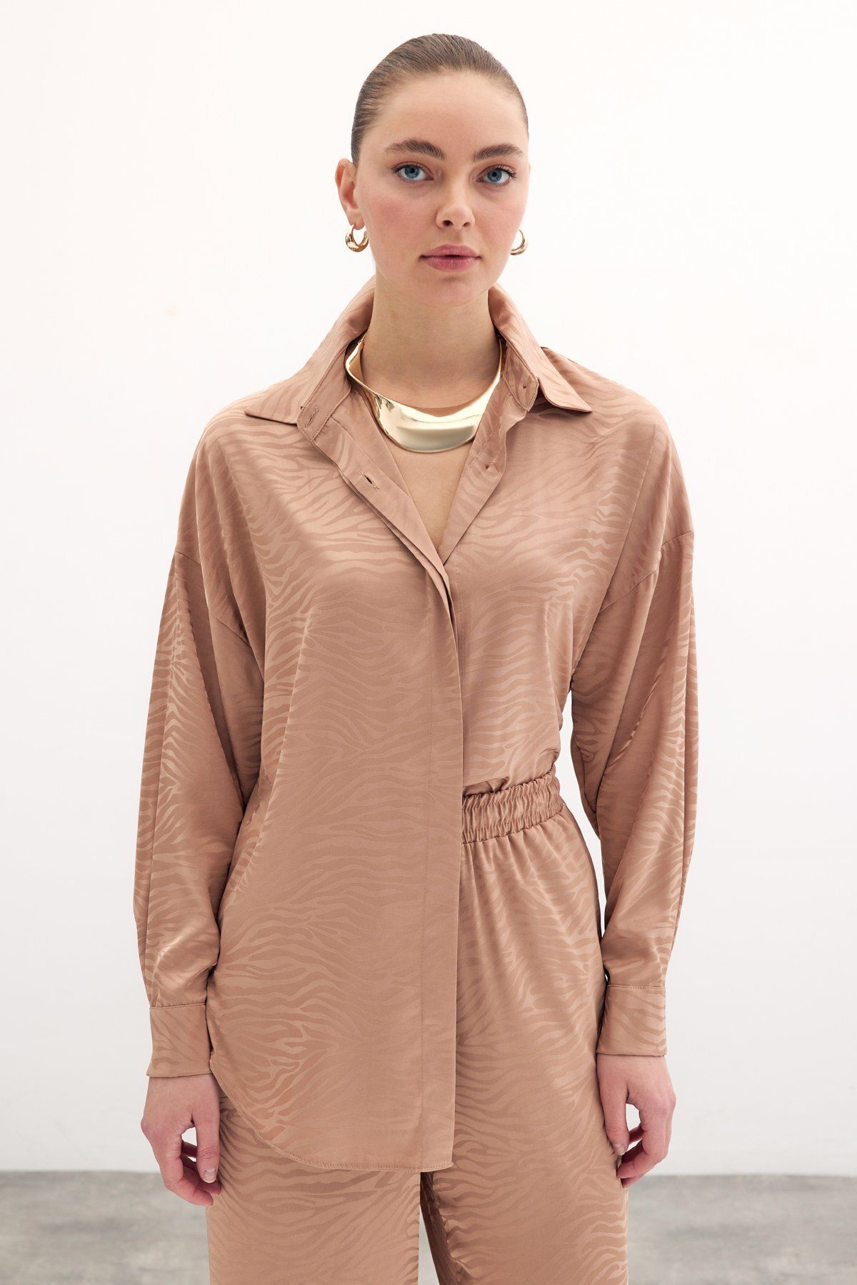 Sateen Zebra Desenli Salaş Gömlek - Camel