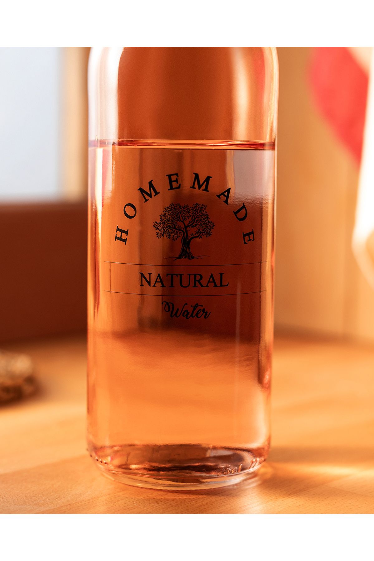 Madame Coco Conesa Su Şişesi 750ml