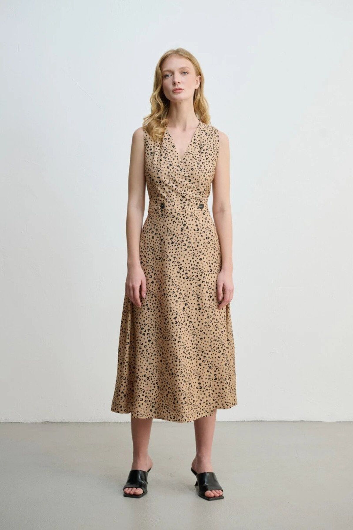 Gusto Anvelop Kesim Uzun Leopar Elbise -Camel