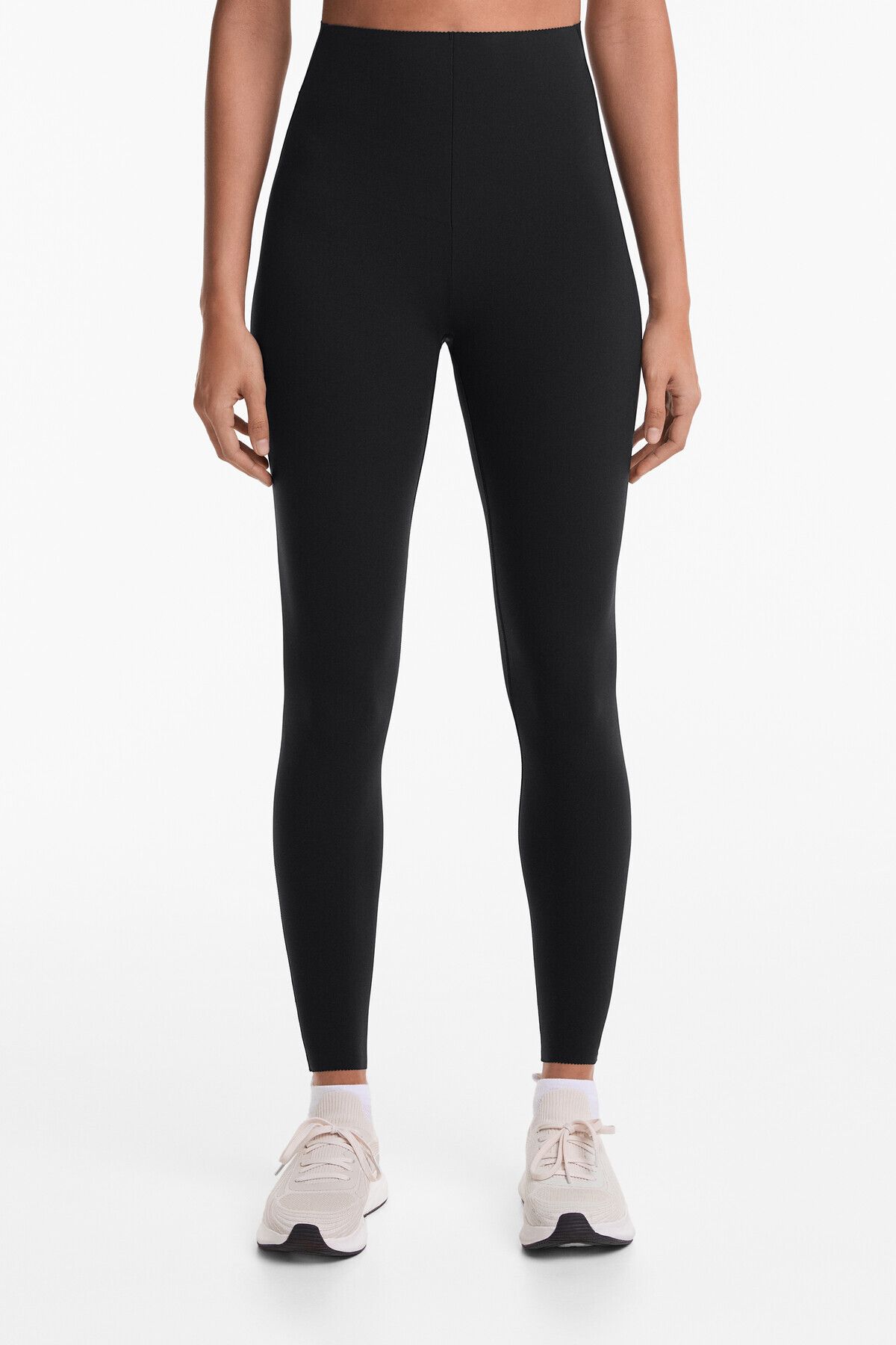 Oysho Compressive Core Control Bilek Hizasında Tayt