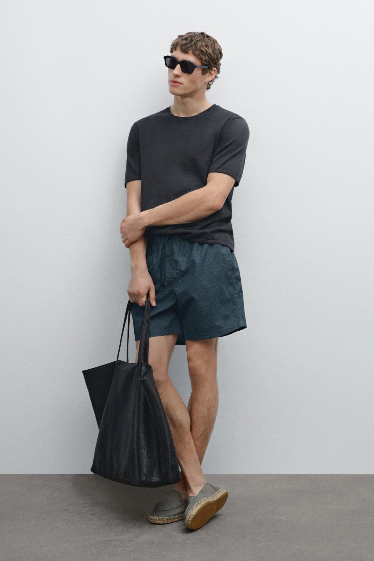 Massimo Dutti Mikro desenli regular fit deniz şortu