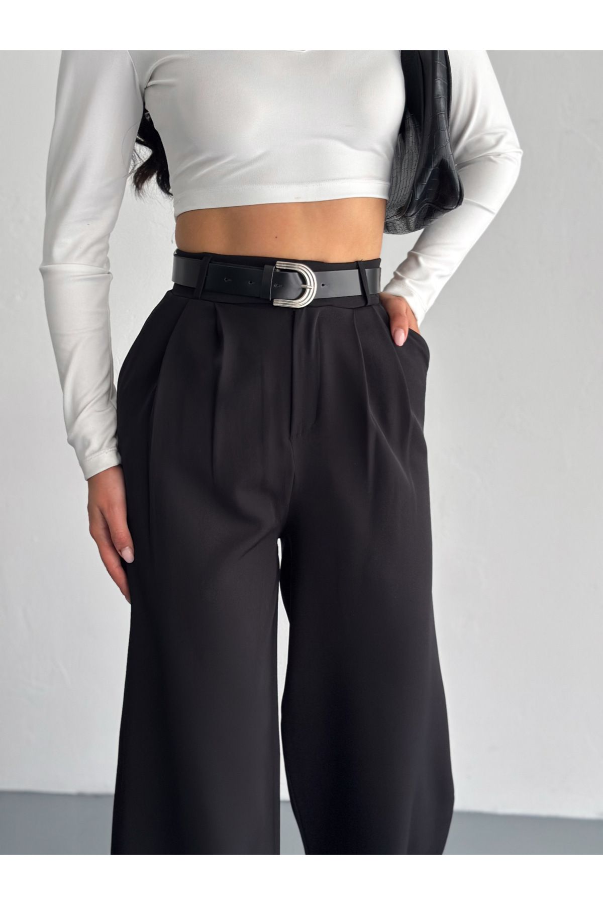Zula Moda Kadın Kemerli Pensli Pantolon