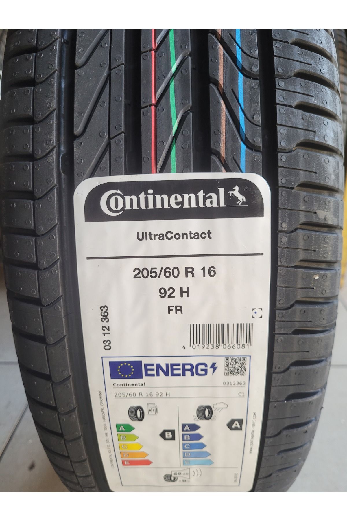Continental 205/60R16 Ultra Contact 92H Set olarak (4 ADET) A serisi 69db 2025 Üretim*