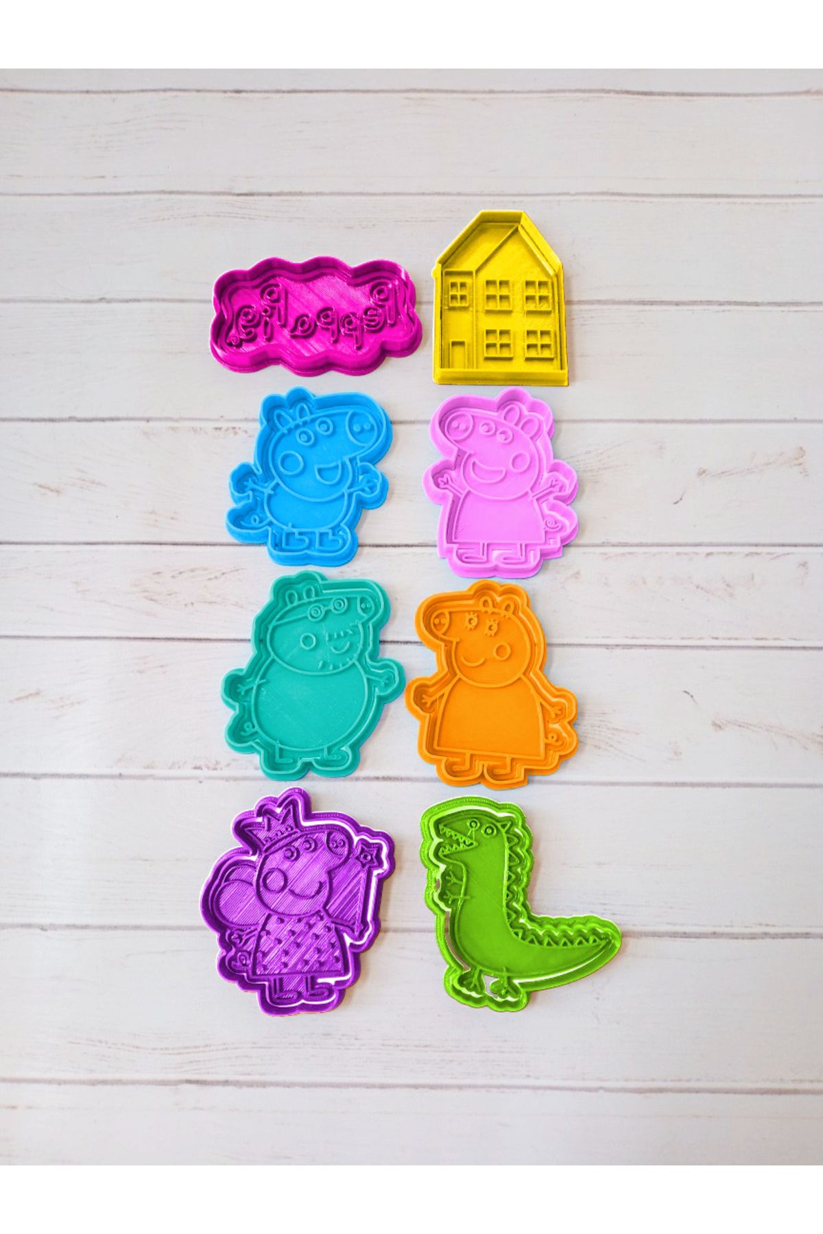 3Duman Film Temalı 8'li Kurabiye Kalıpları Peppa Pig Figürü - 7 CM