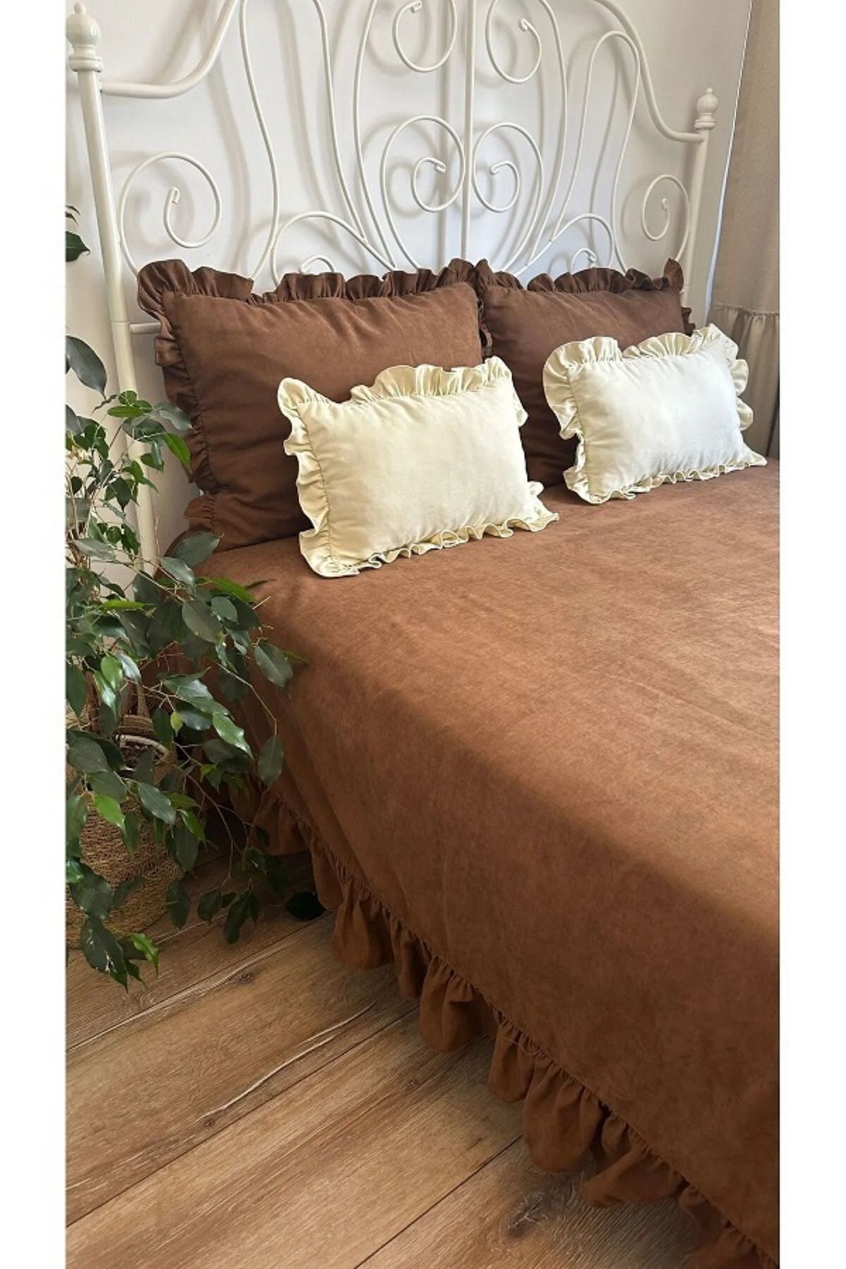 SEPETLESENE ONLİNE STORE Çift Kişilik Vintage Yatak Örtüsü Fırfır Dizayn Leke Tutmaz