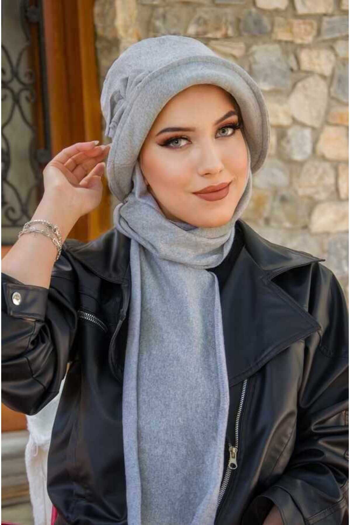 Aişe Tesettür Gri Aksesuarlı Atkılı Vintage Şapka