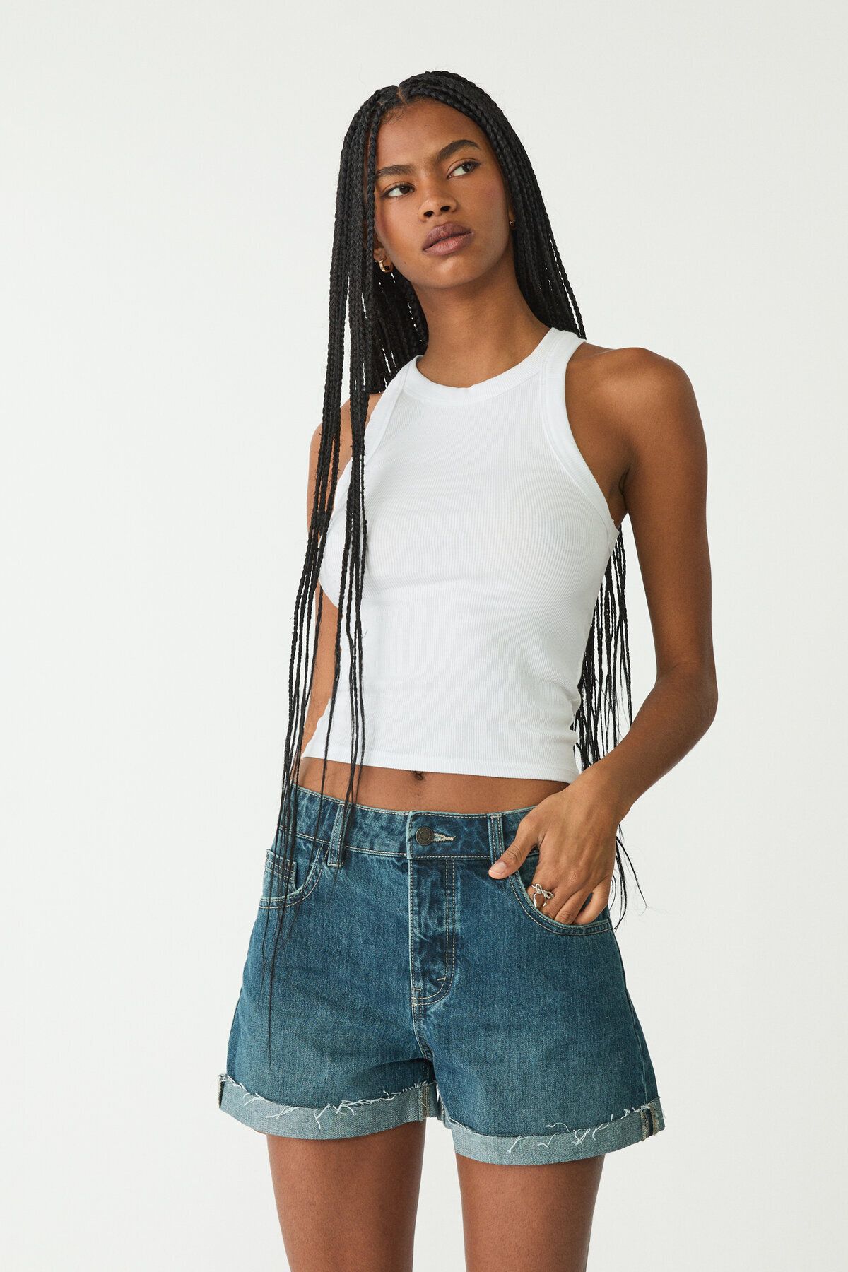Stradivarius Paçası kıvrık jean şort