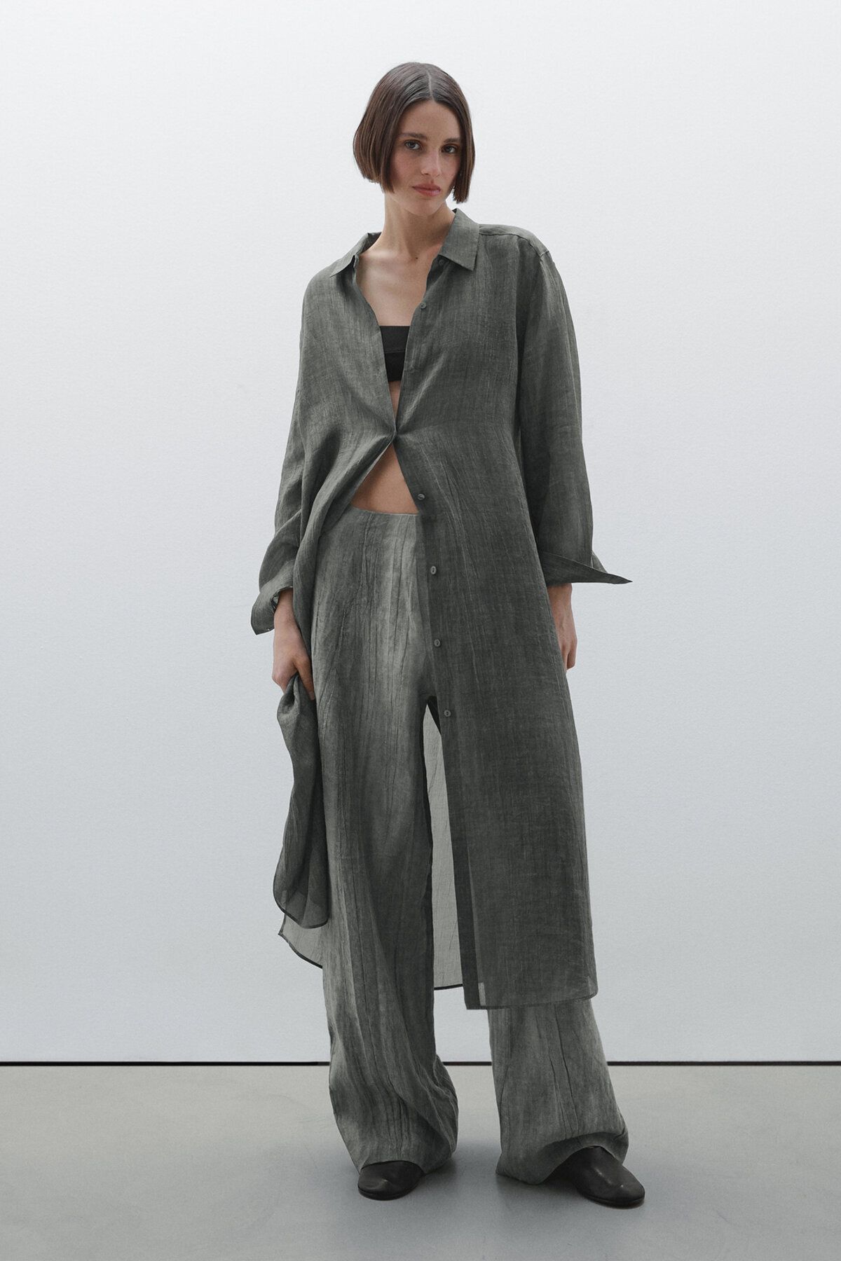 Massimo Dutti Yarı transparan rami karışımlı oversize bluz