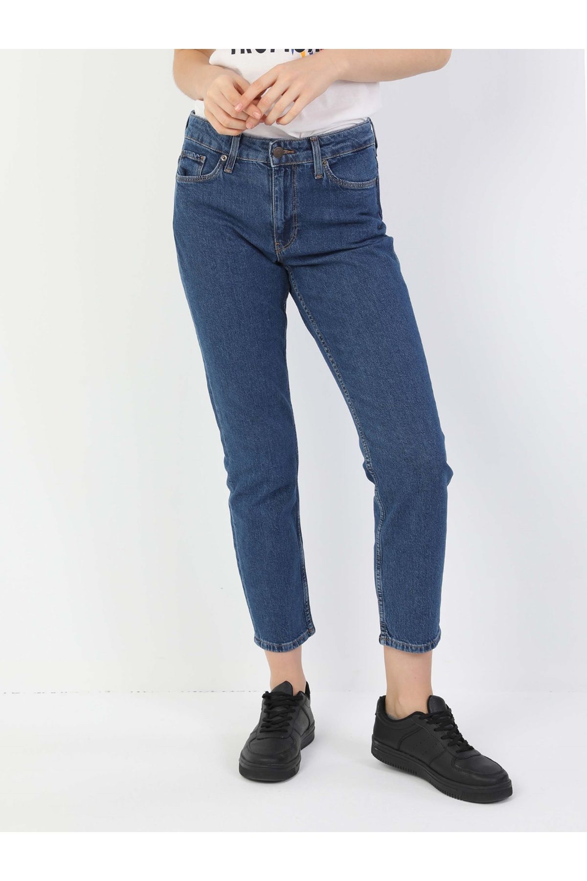 Colin’s 891 Maya Slim Fit Orta Bel Daralan Paça Kadın Mavi Jean Pantolon