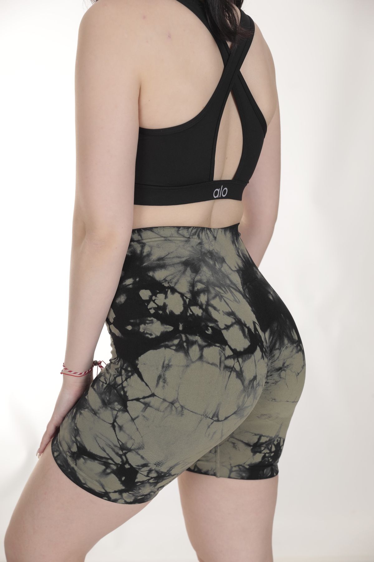 AtikeSport batik desen push up haki büzgülü şort