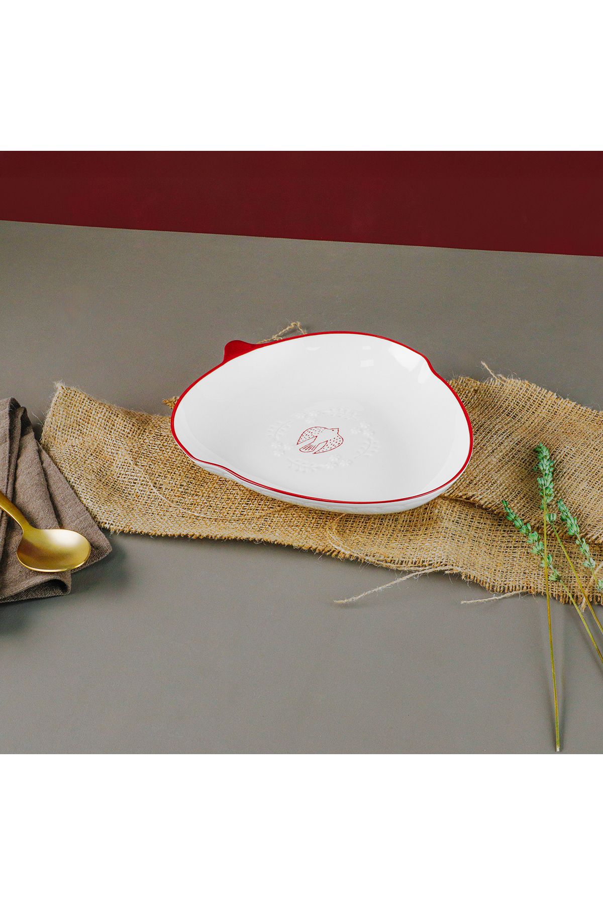 Aryıldız Red Bird Üçgen Tabak 20 cm
