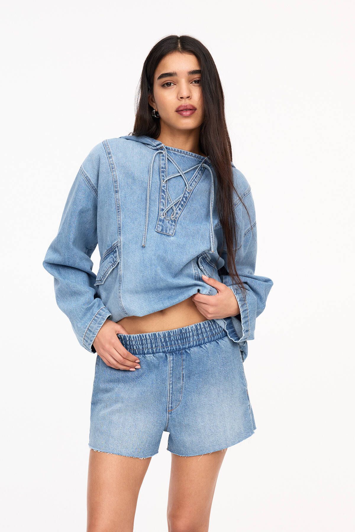 Pull & Bear Elastik belli denim şort