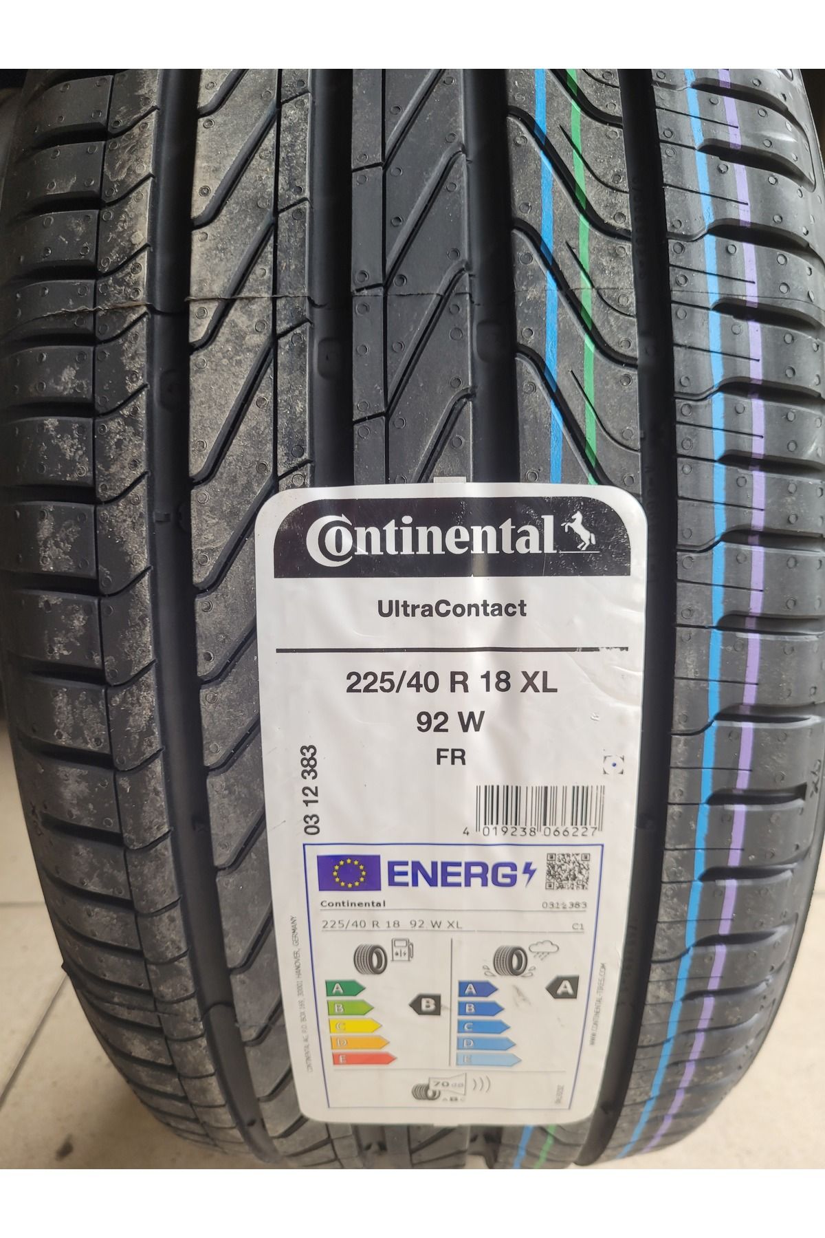 Continental 225/40R18 Ultra Contact 92W XL FR Set olarak (4 ADET) A serisi 70db 2025 Üretim*
