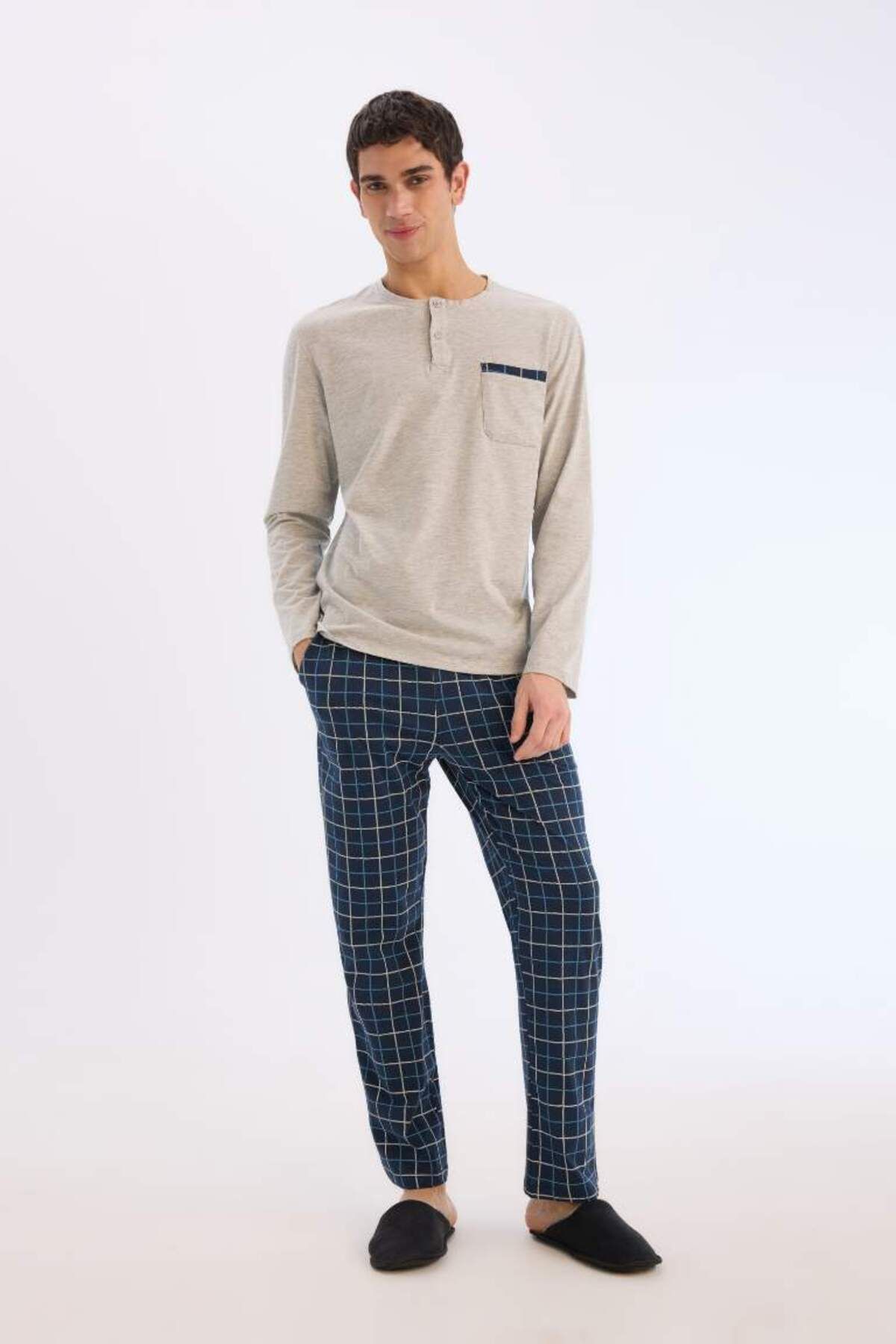 Defacto Yeni Sezon Regular Fit Pijama Takımı Uzun Kollu Üst Kareli Uzun Alt