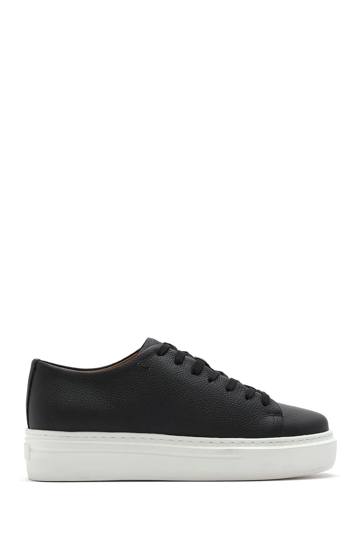 Derimod Erkek Siyah Bağcıklı Kalın Tabanlı Deri Sneaker 25SFD6107FT