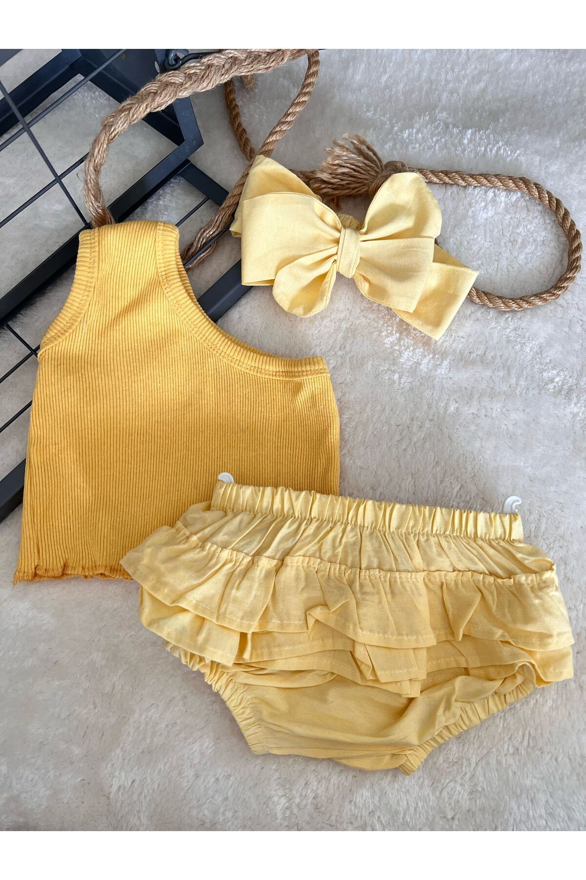 BAHNUR BEBEK SARI SORT TEK KOL CROP BANDANA SETi TAKIMI