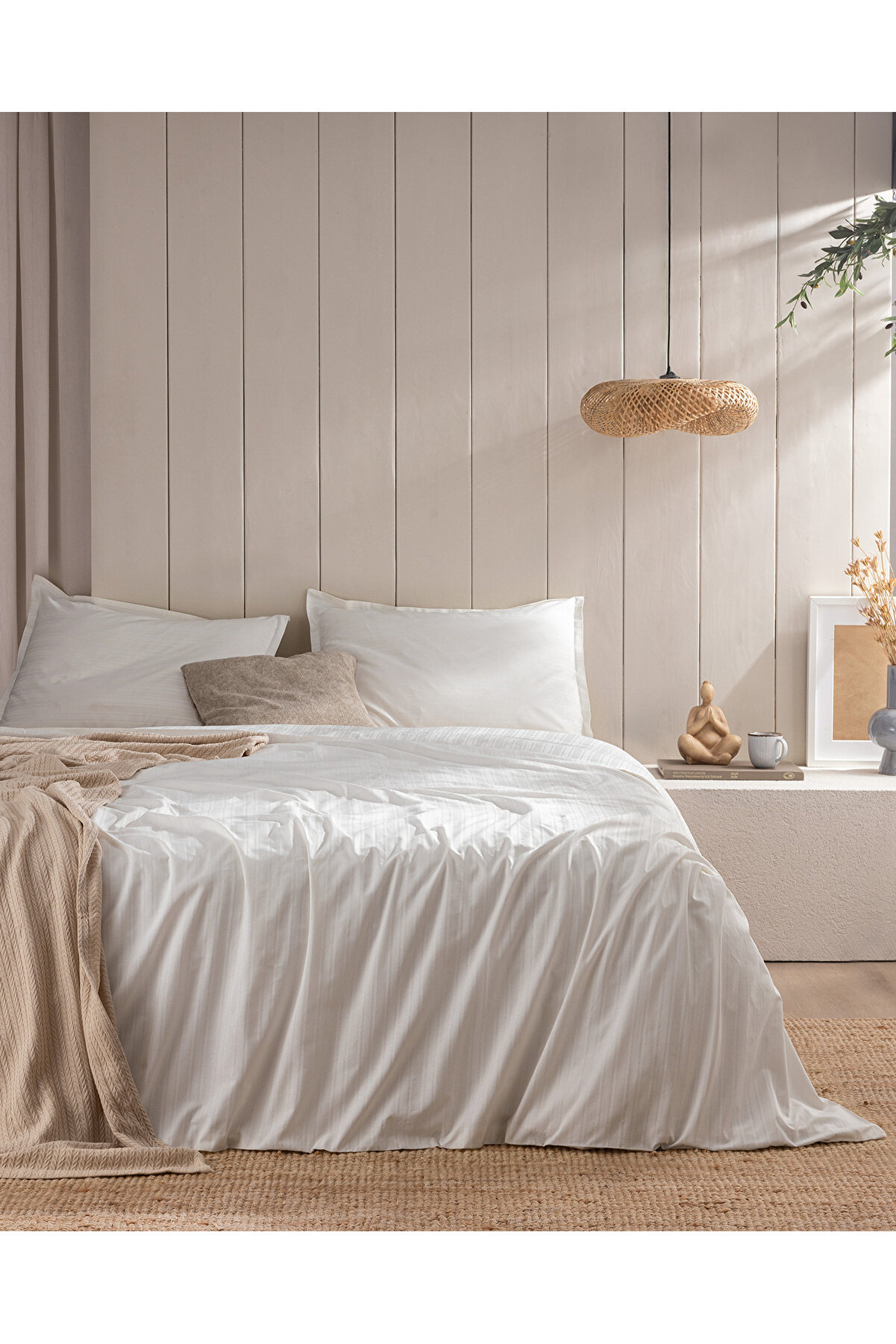 Madame Coco Melicia Çift Kişilik Pamuklu Çizgili Saten Nevresim Takımı - Ekru
