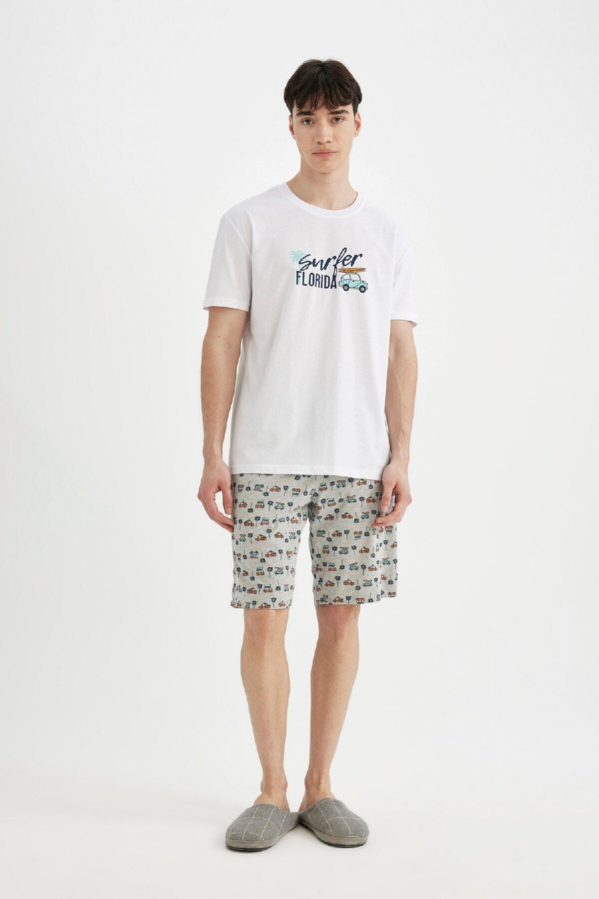 Defacto Regular Fit Pijama Takımı Baskılı Kısa Kollu Üst Desenli Şort C2884ax24sm