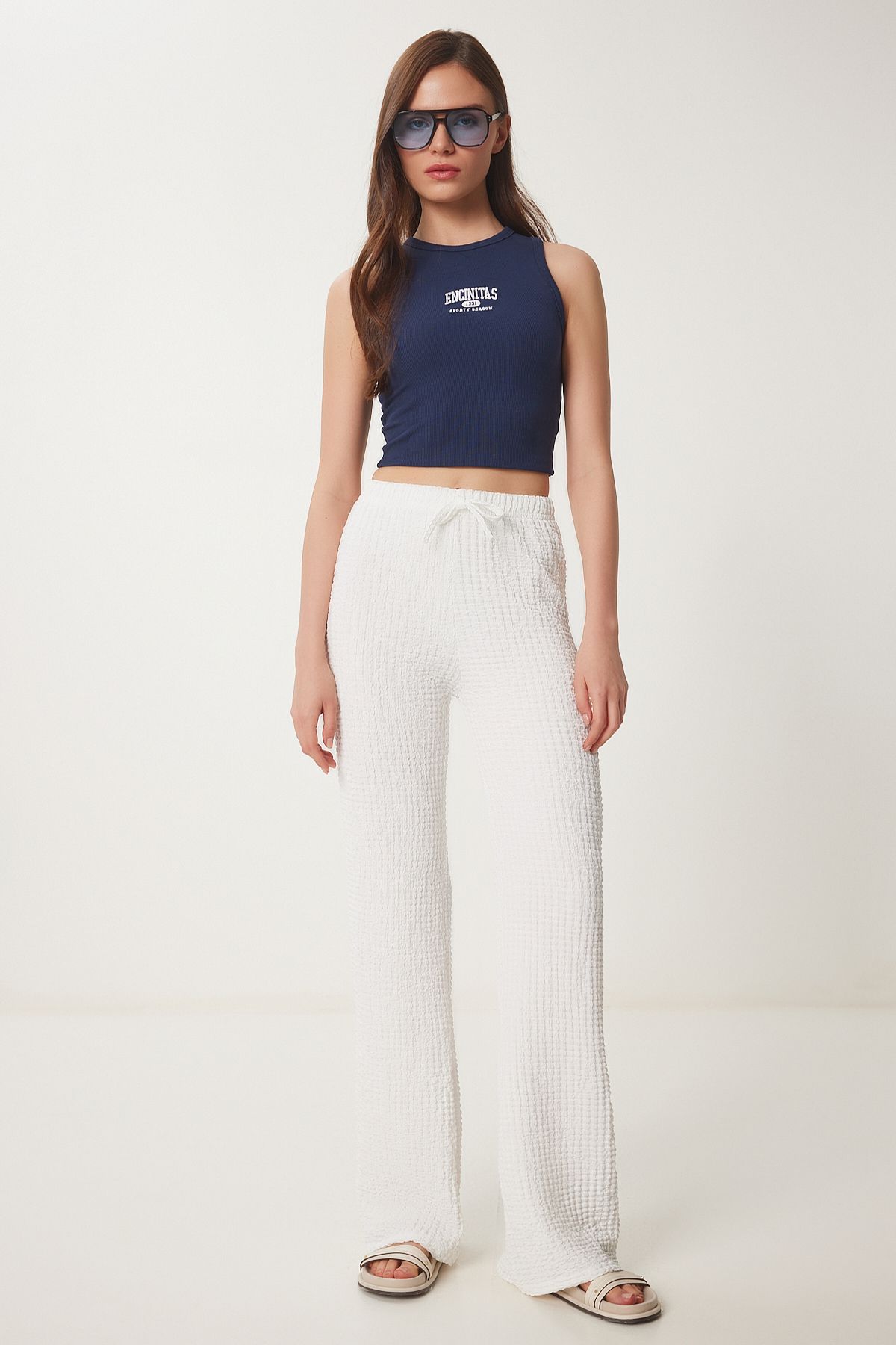 Happiness İstanbul Kadın Beyaz Dokulu Geniş Paça Yazlık Örme Pantolon ZV00272