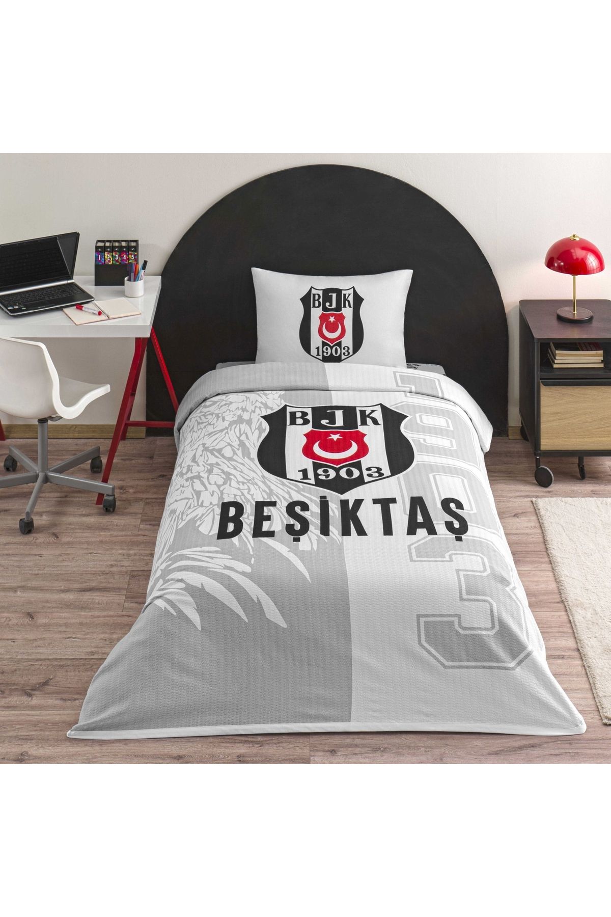 Taç Beşiktaş pike takımı