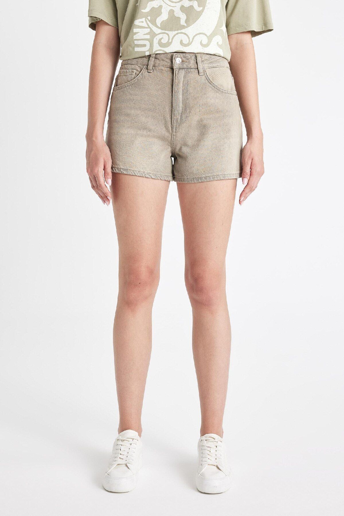 Defacto Mom Fit Yüksek Bel Jean Şort D2191AX24HS