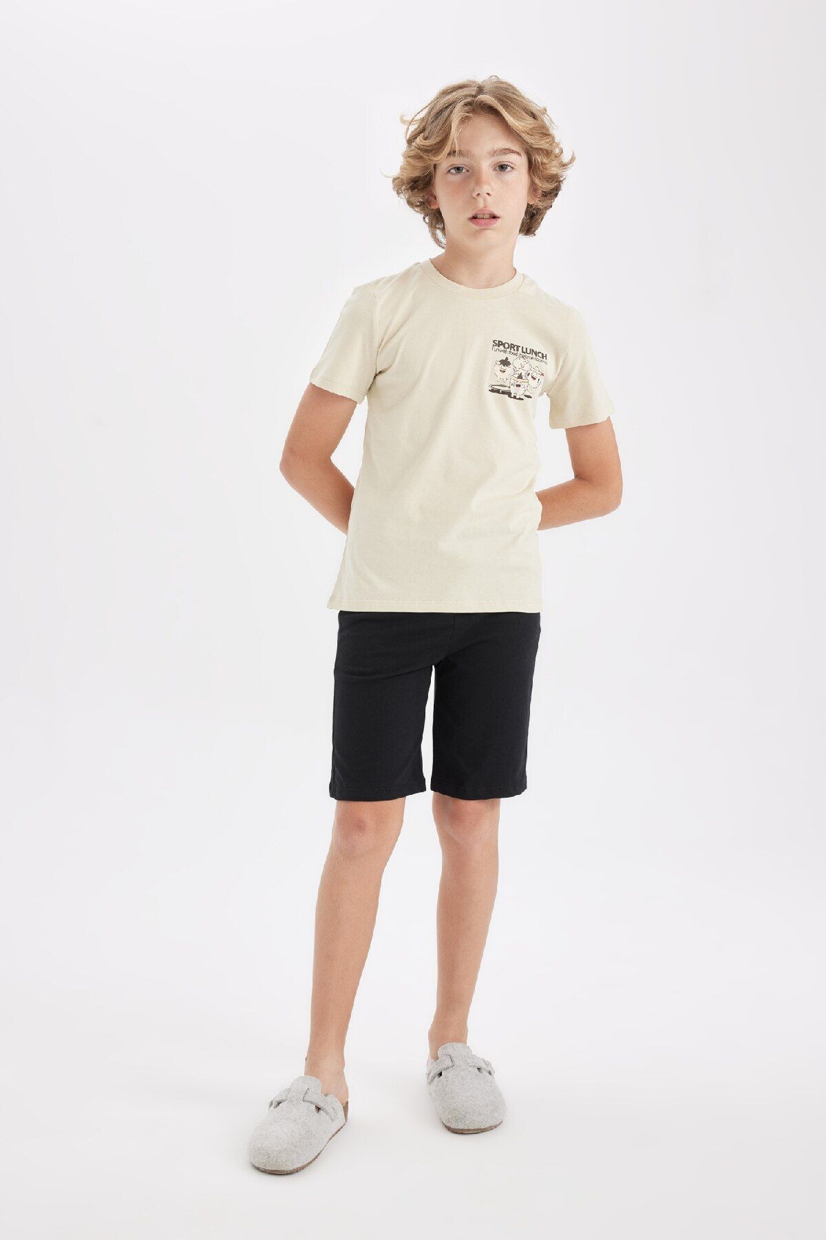 Defacto Erkek Çocuk Pijama Takımı Baskılı Kısa Kollu Üst Şort D1209a824sm