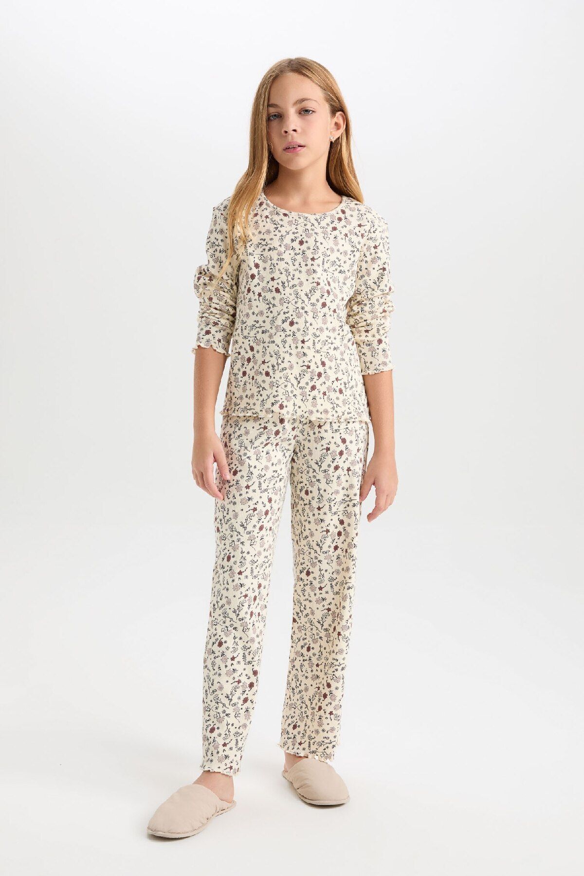 Defacto Kız Çocuk Pijama Takımı Çiçekli Bisiklet Yaka Uzun Kollu Üst Uzun Alt D6052a824au