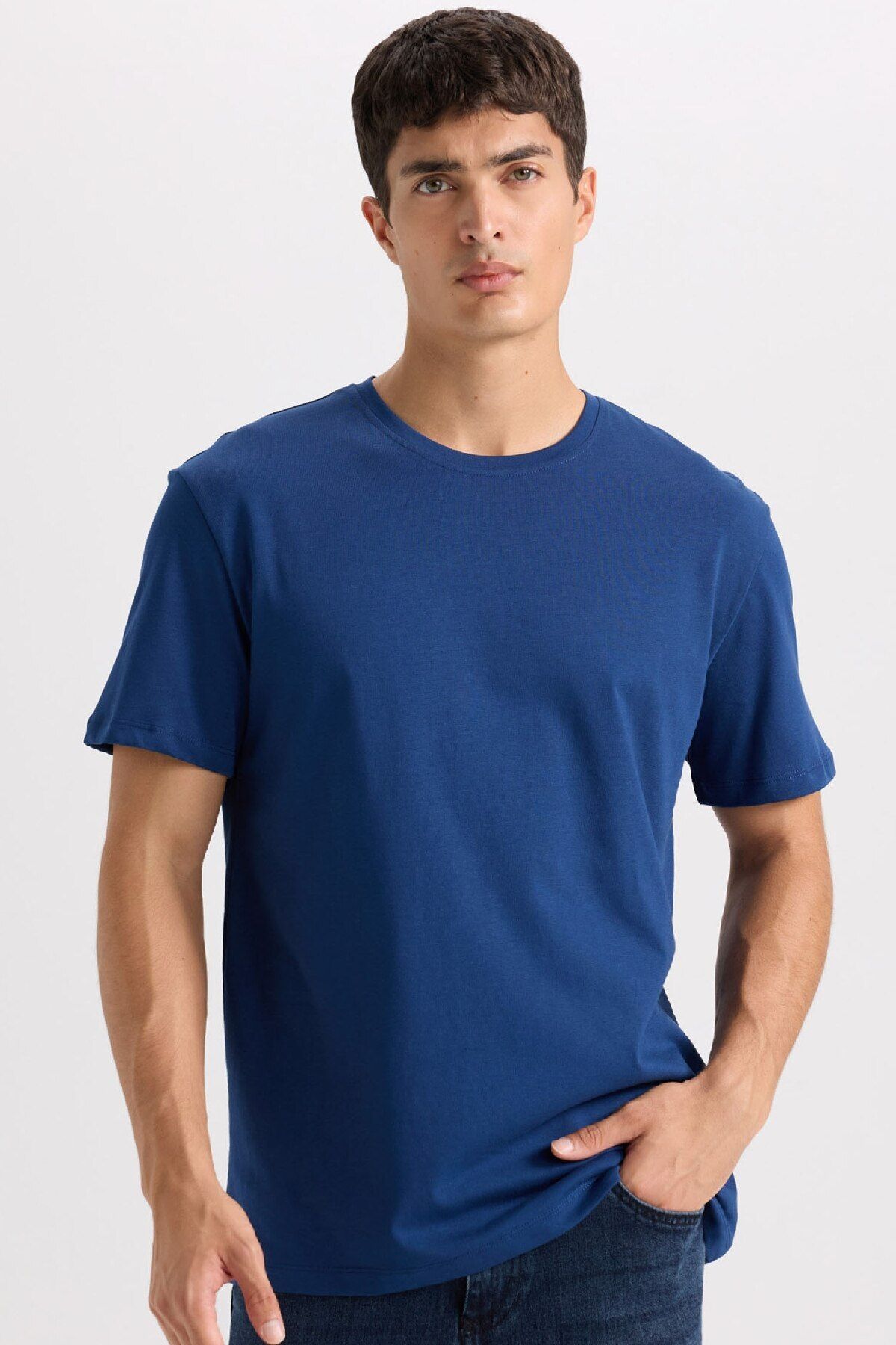 Defacto New Regular Fit Bisiklet Yaka Basic Düz Kısa Kollu Tişört E1091AXNS
