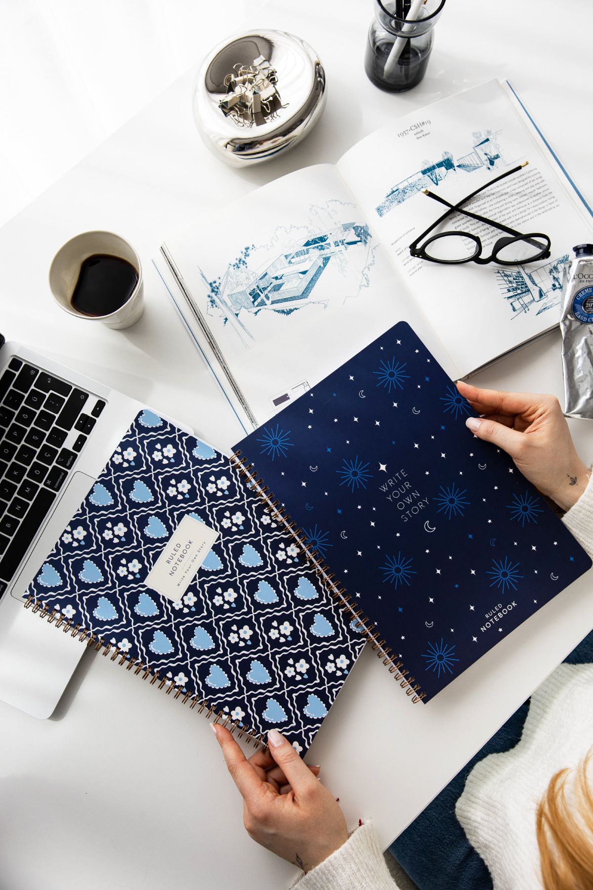 PAPERORA A4 Spiralli Karton Kapak 2’li Set Çizgili Okul Defteri 80 yaprak, Ders Programlı Lacivert Kalp